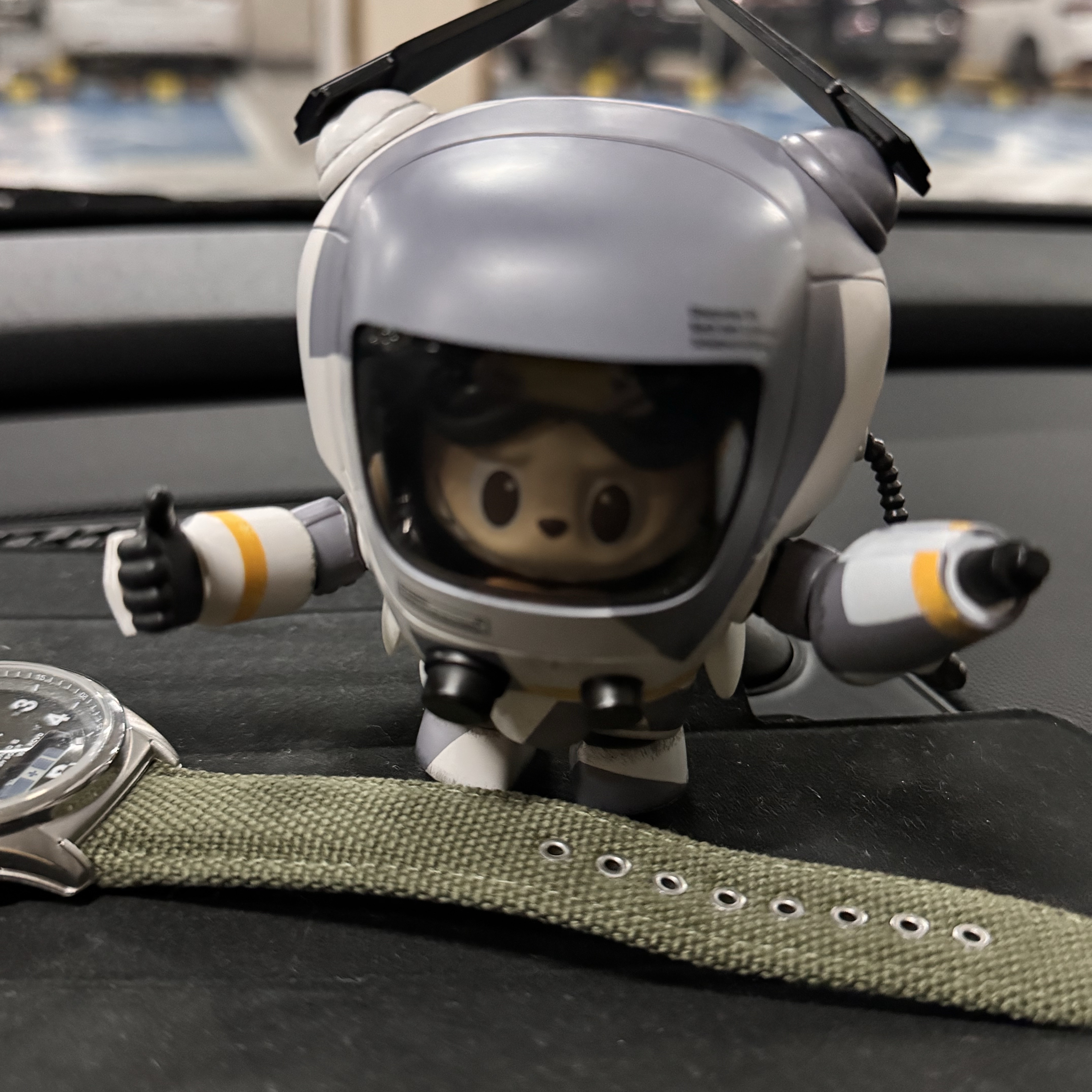 Pop Mart Labubu The Monsters x Kow Yokoyama Maschinen Krieger Series Storm (Opened Case) 착용 스타일 - 2