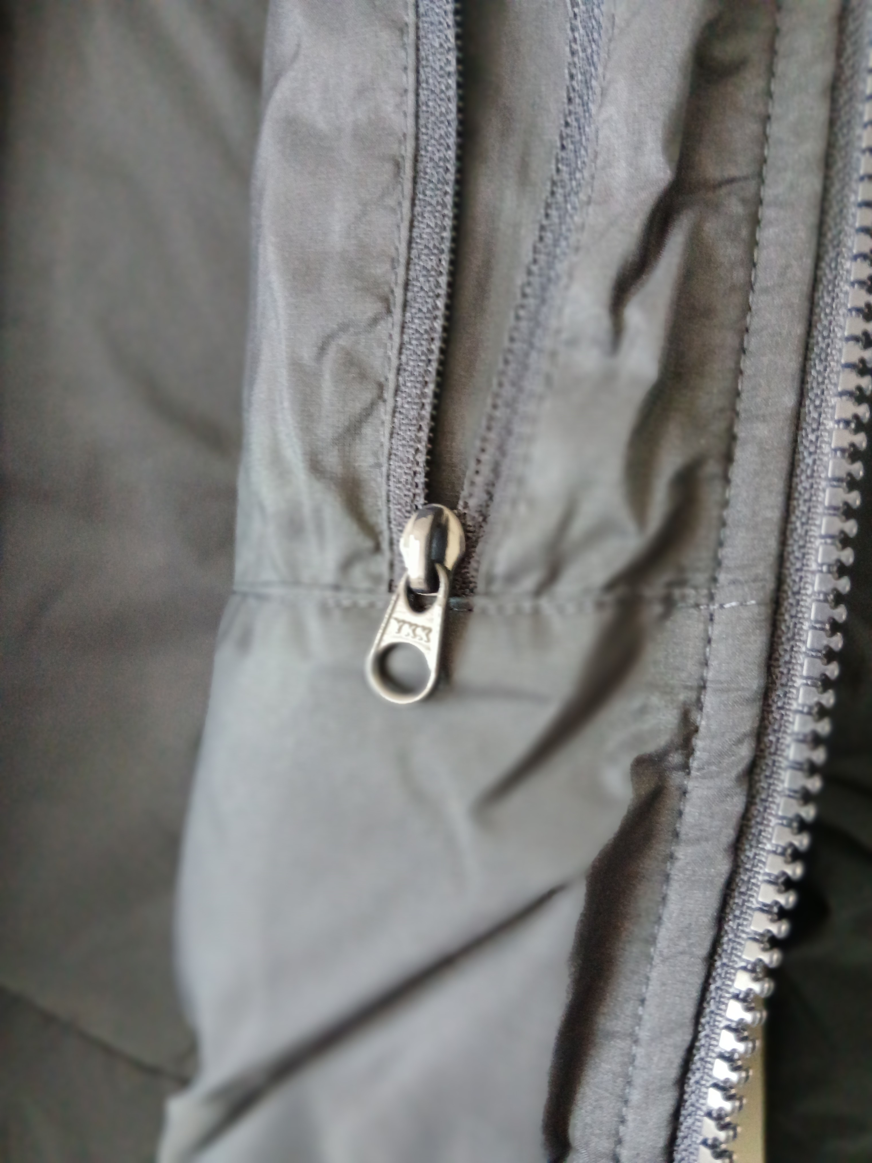 Arc'teryx Atom SV Hoody Black Sapphire 착용 스타일 - 8