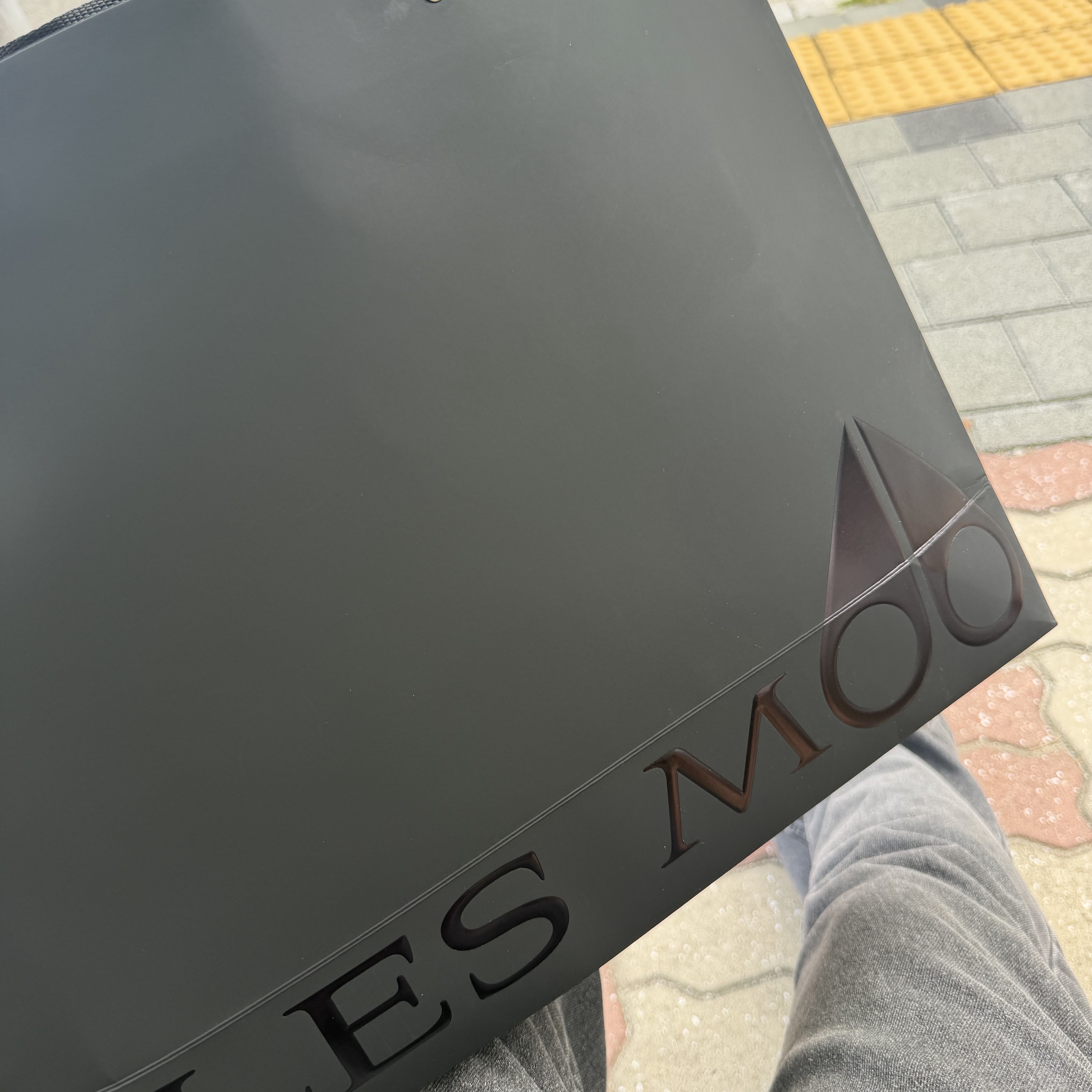 Moose Knuckles Classic Bunny 3 White Lining Zip Hoodie Black - 22FW 착용 스타일 - 2