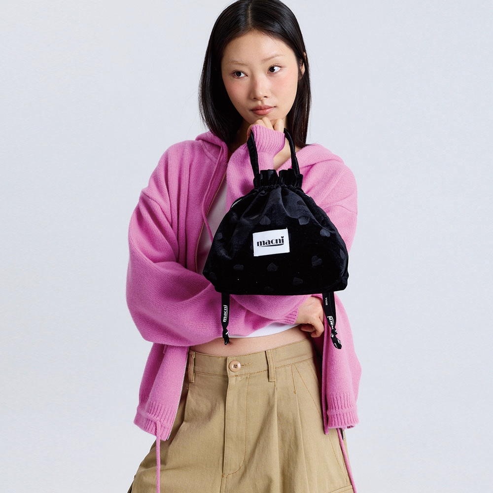 마크니 하트 벨벳 스트링 파우치백 블랙(MACNI Heart Velvet String Pouch Bag Black) - 2