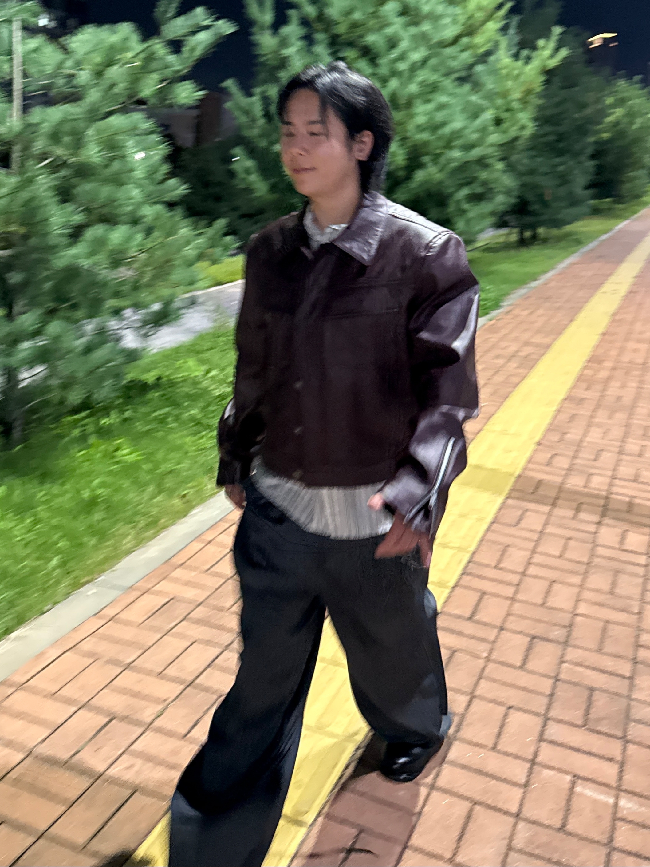 Haleine Trucker Faux Leather Jacket Burgundy (WJ346) 착용 스타일 - 2