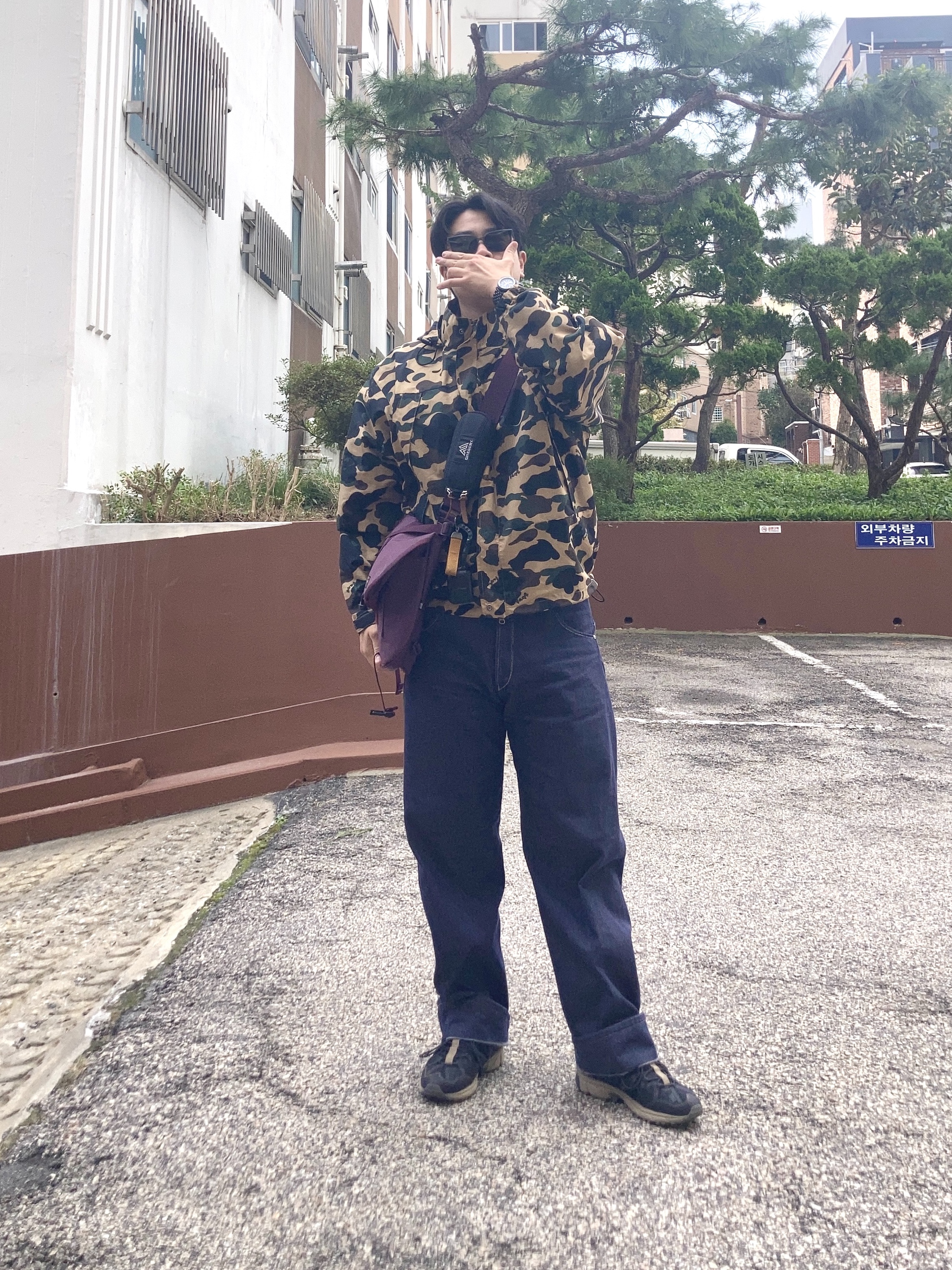 Asics Gel-Sonoma 15-50 Black Pepper, Gregory Sunglass Case Black 착용 스타일 - 1