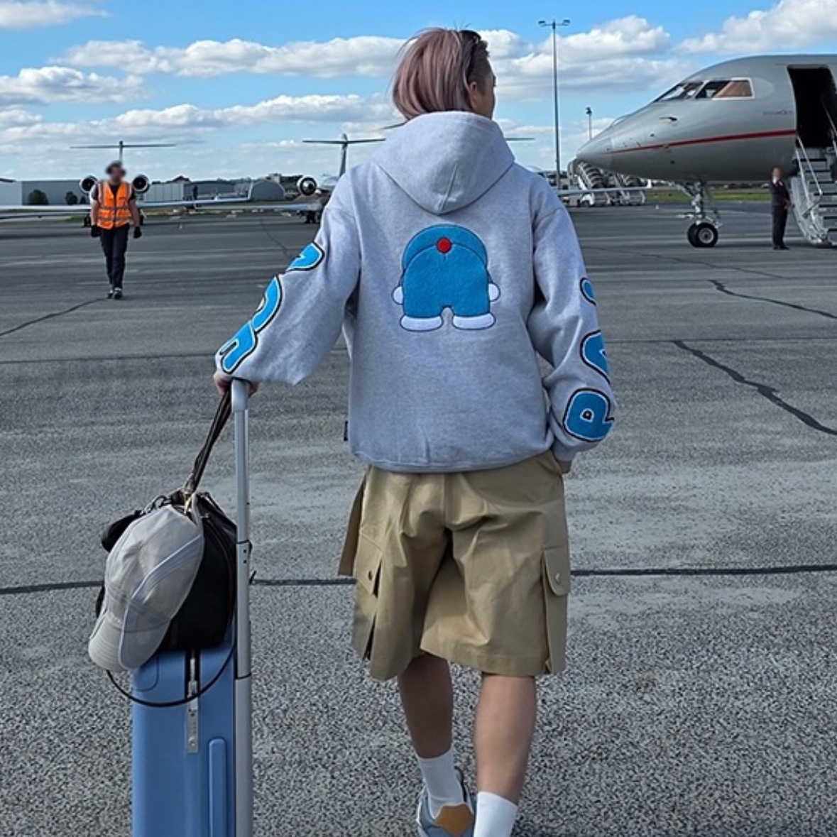 Palace x Doraemon Hood Grey Marl - 25FW 착용 스타일 - 2