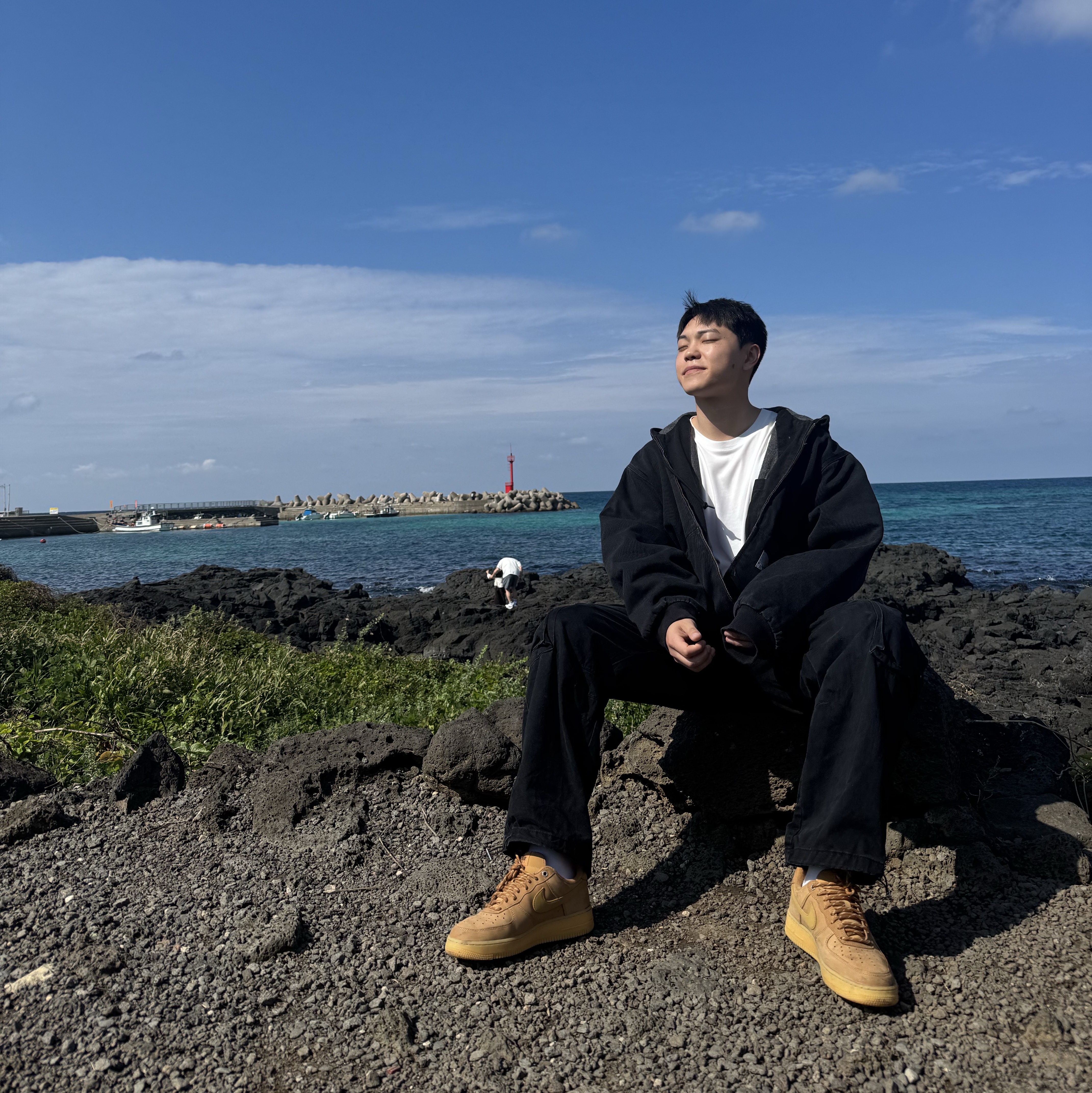 Carhartt WIP Maitland Denim OG Active Jacket Black Stone Washed 착용 스타일 - 3