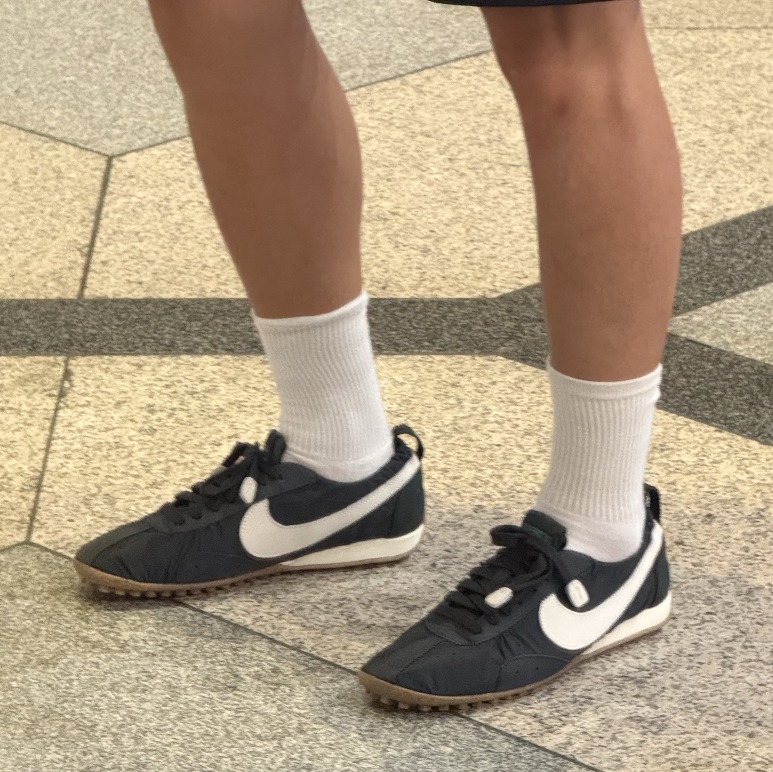 Nike x Jacquemus Moon Shoe SP Off Noir Cashmere 착용 스타일 - 4
