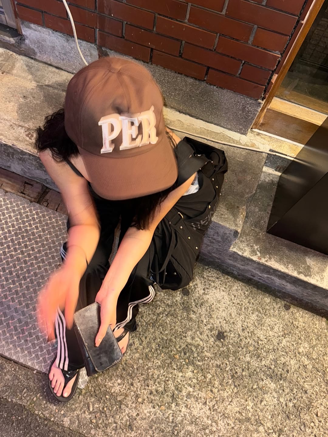 Permanent Archive 5-Panel PER Cap Brown 착용 스타일 - 2