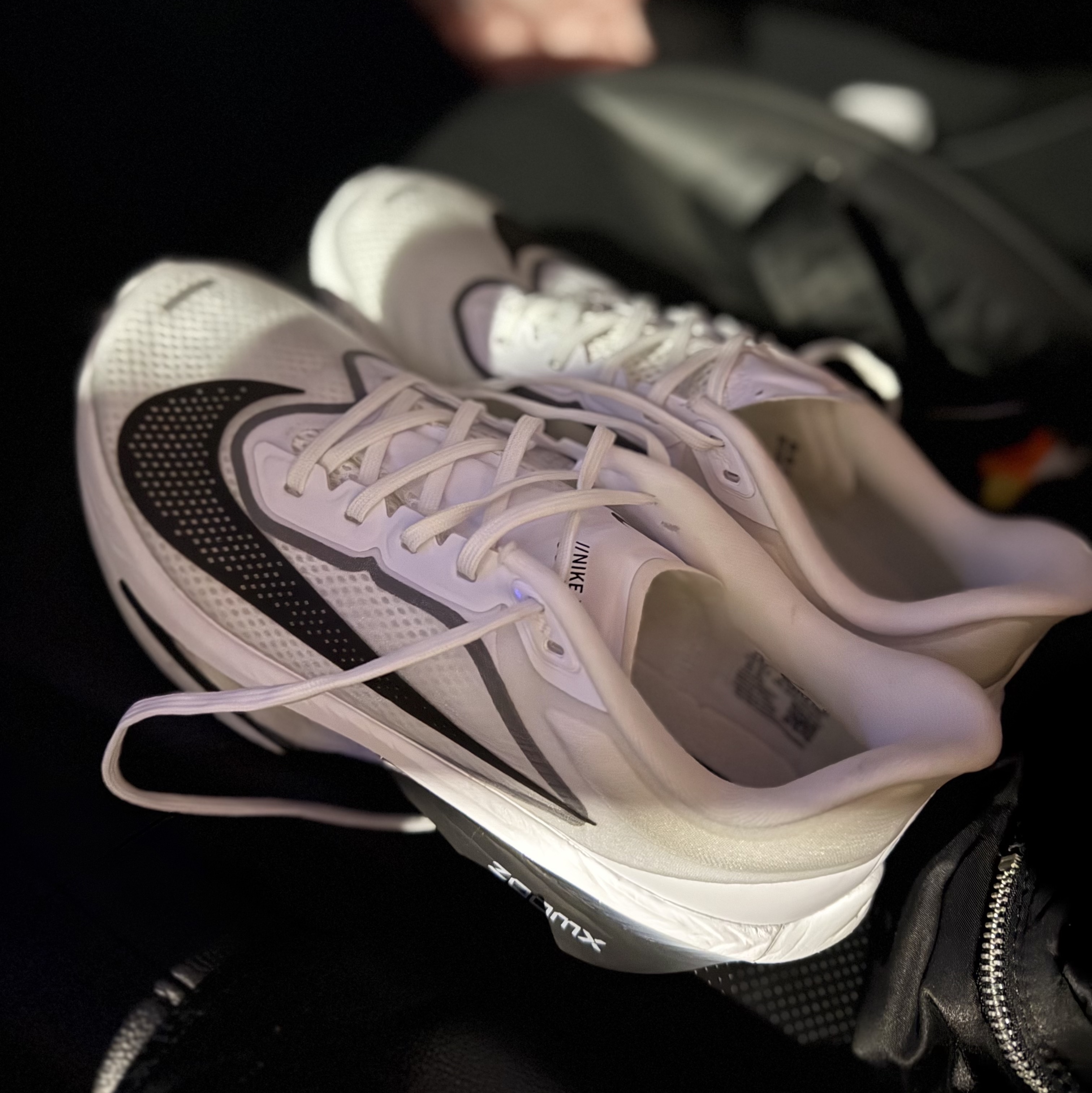 Nike Zoom Fly 6 White Smoke Grey 착용 스타일