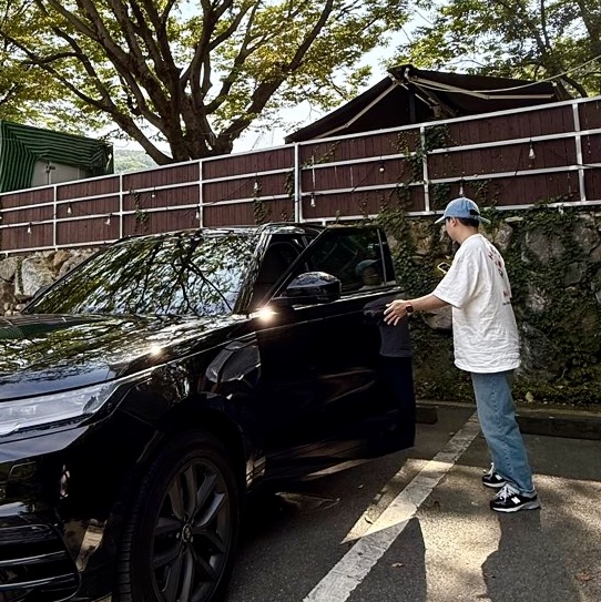 New Balance 993 Made in USA Black - D Standard, Human Made Graphic T-Shirt #1 White 착용 스타일 - 2