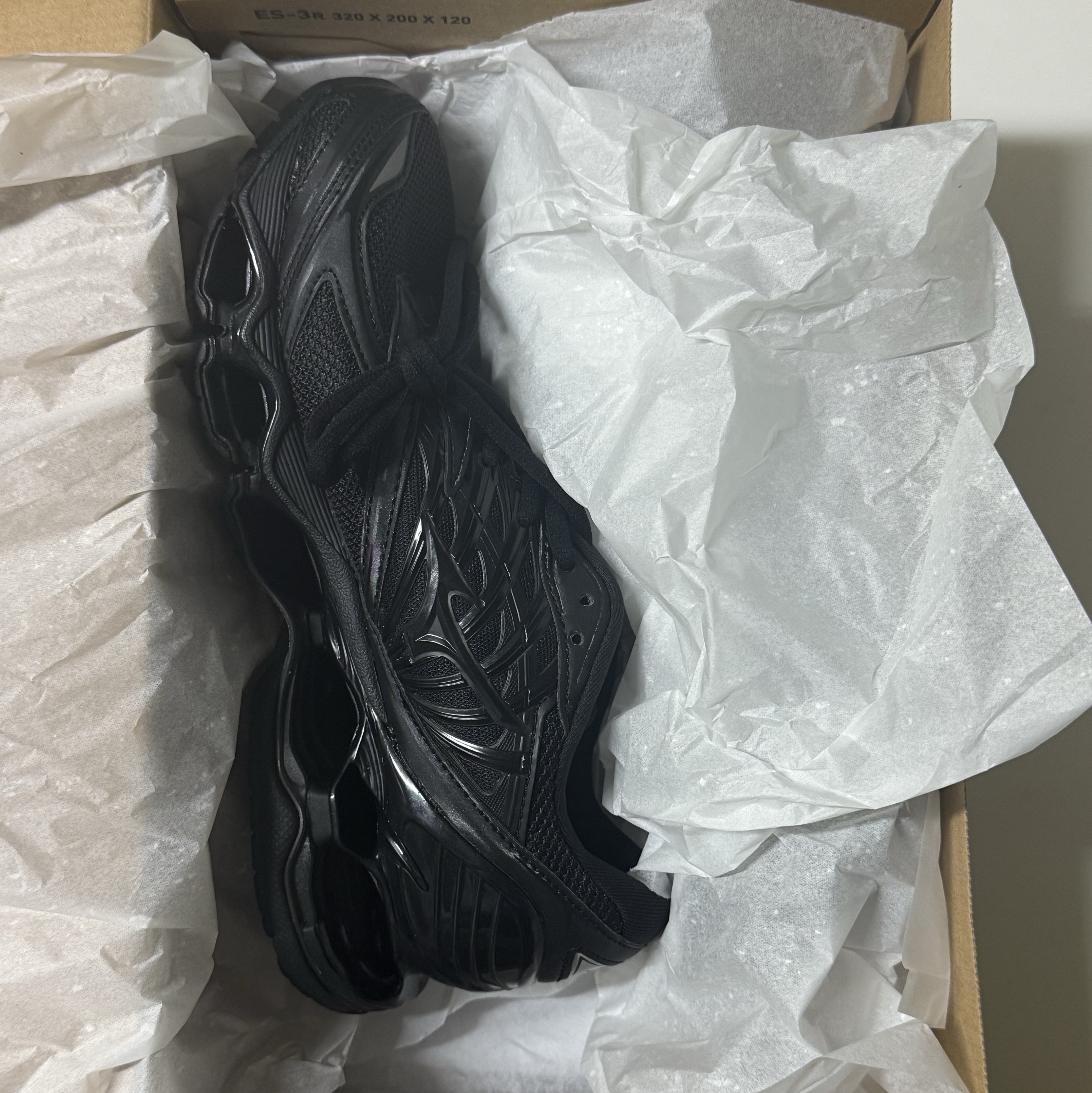 Mizuno Wave Prophecy LS Black 착용 스타일 - 1