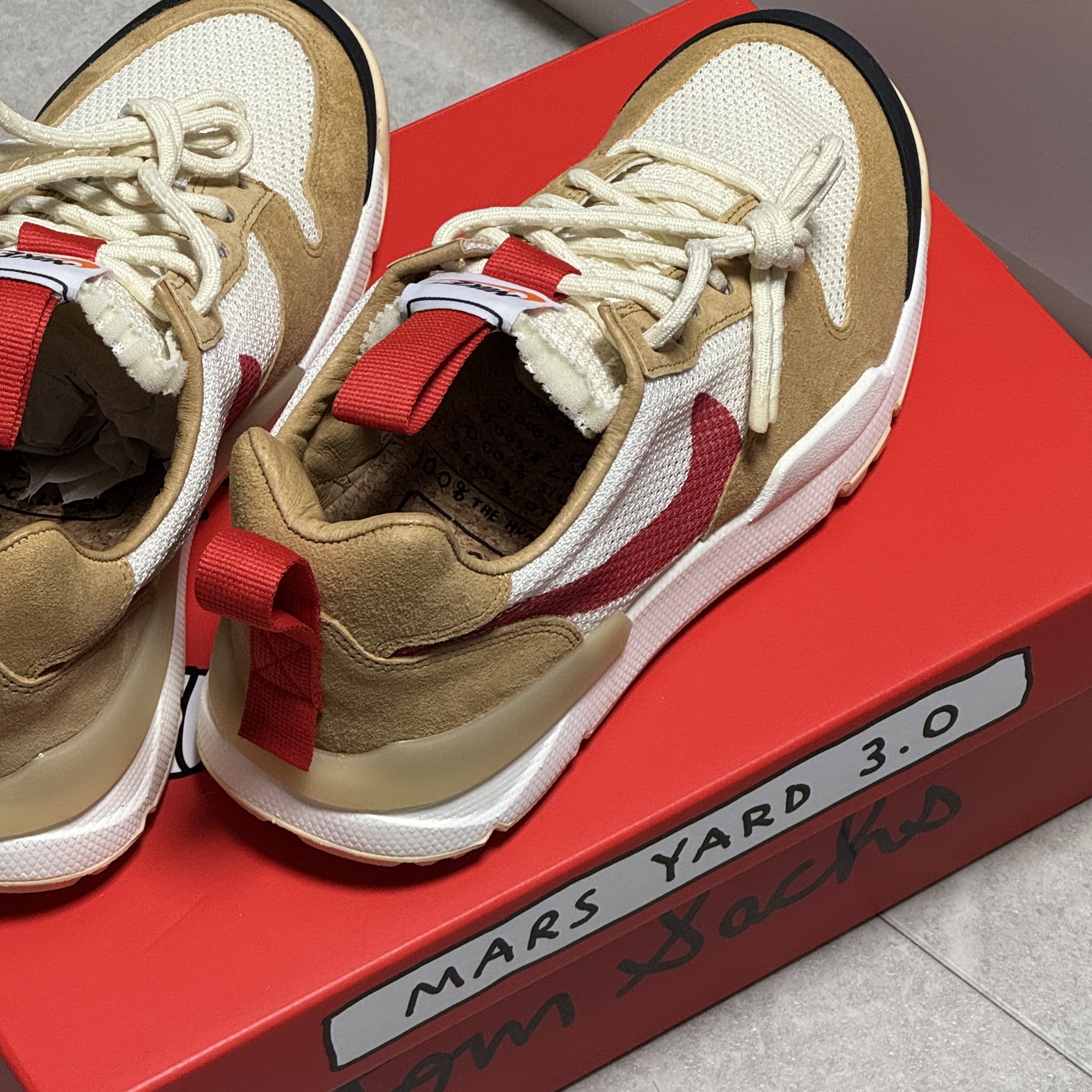 Nike x Tom Sachs Mars Yard Shoe 3.0 Space Camp 착용 스타일 - 5