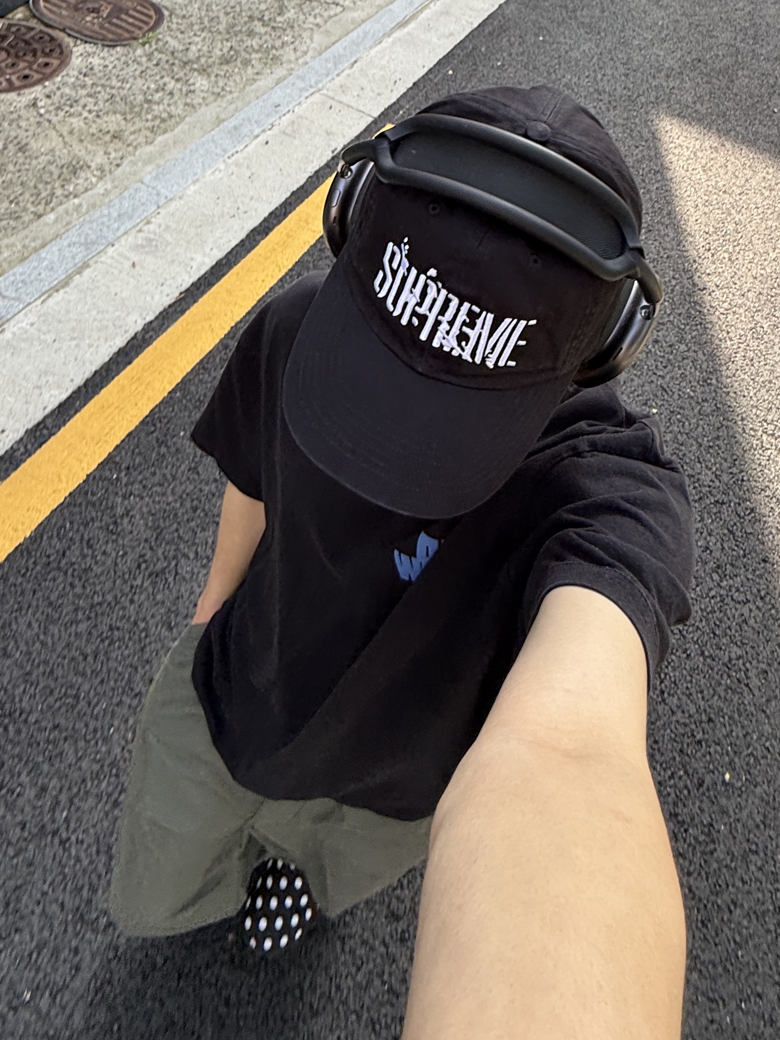 Subu Permanent F-Line Dots, Uniqlo C Wide Parachute Pants Olive - KR 착용 스타일 - 1