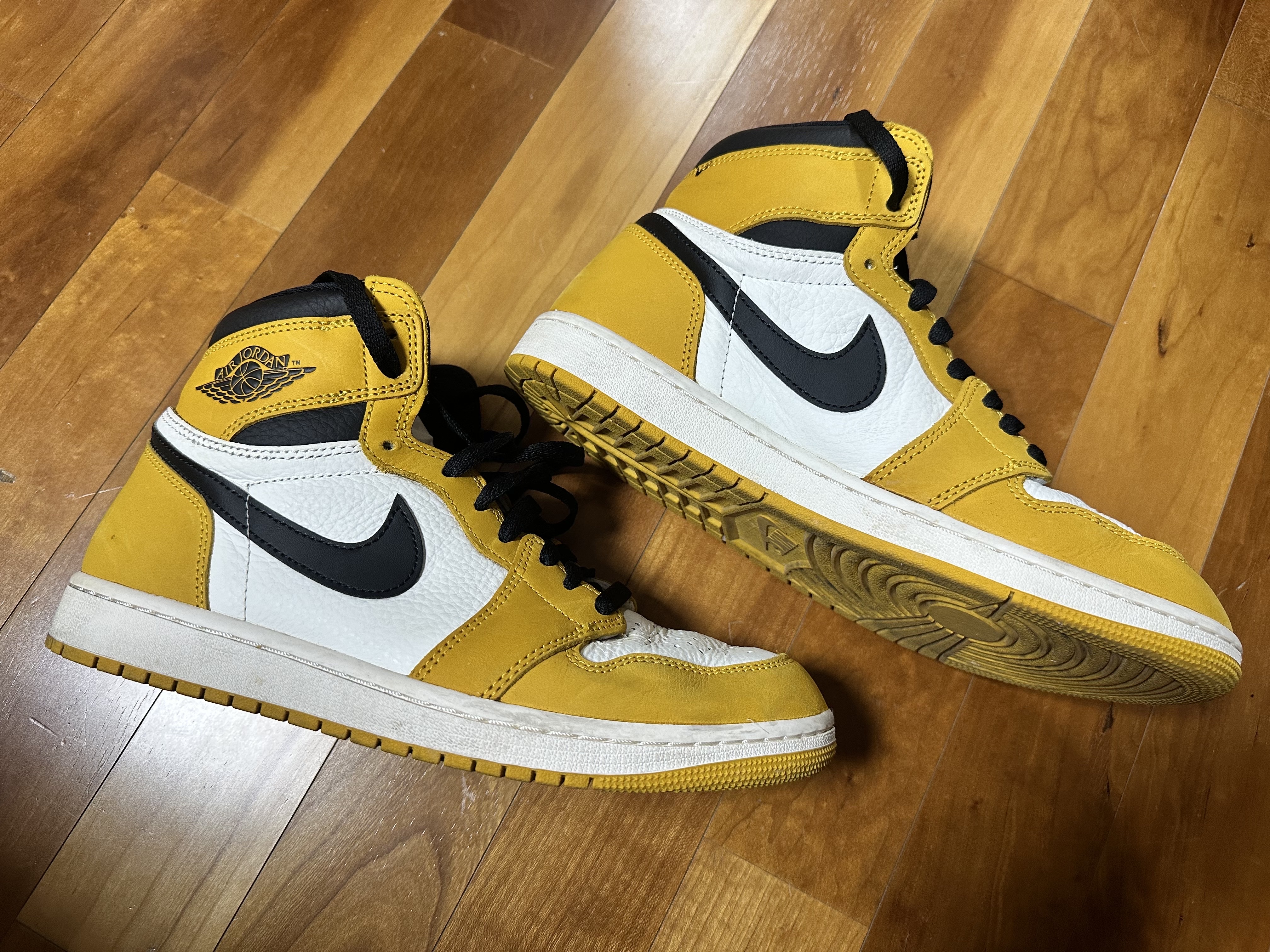 Jordan 1 Retro High OG Yellow Ochre 착용 스타일