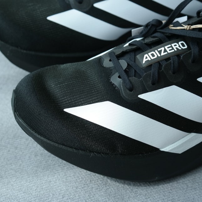 Adidas Adizero EVO SL Core Black Cloud White 착용 스타일