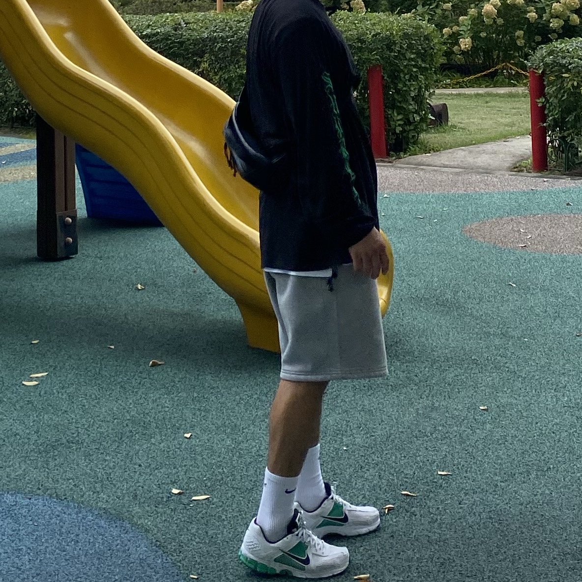 Nike NRG Solo Swoosh Fleece Shorts Dark Grey Heather - Asia 착용 스타일