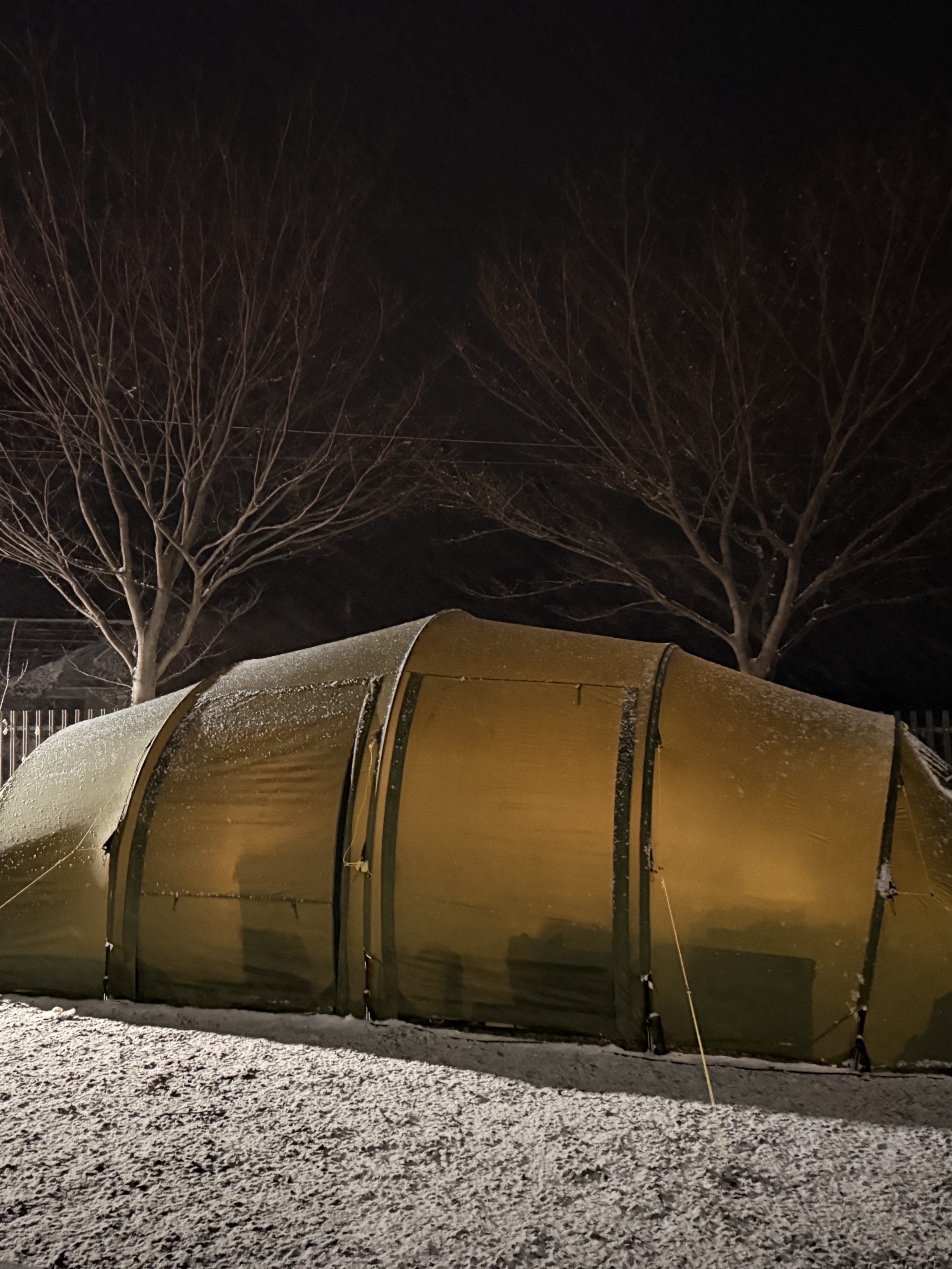 Helsport Valhall Outer Tent, Salomon XA Forces Mid Gore-Tex EN Black 착용 스타일 - 2