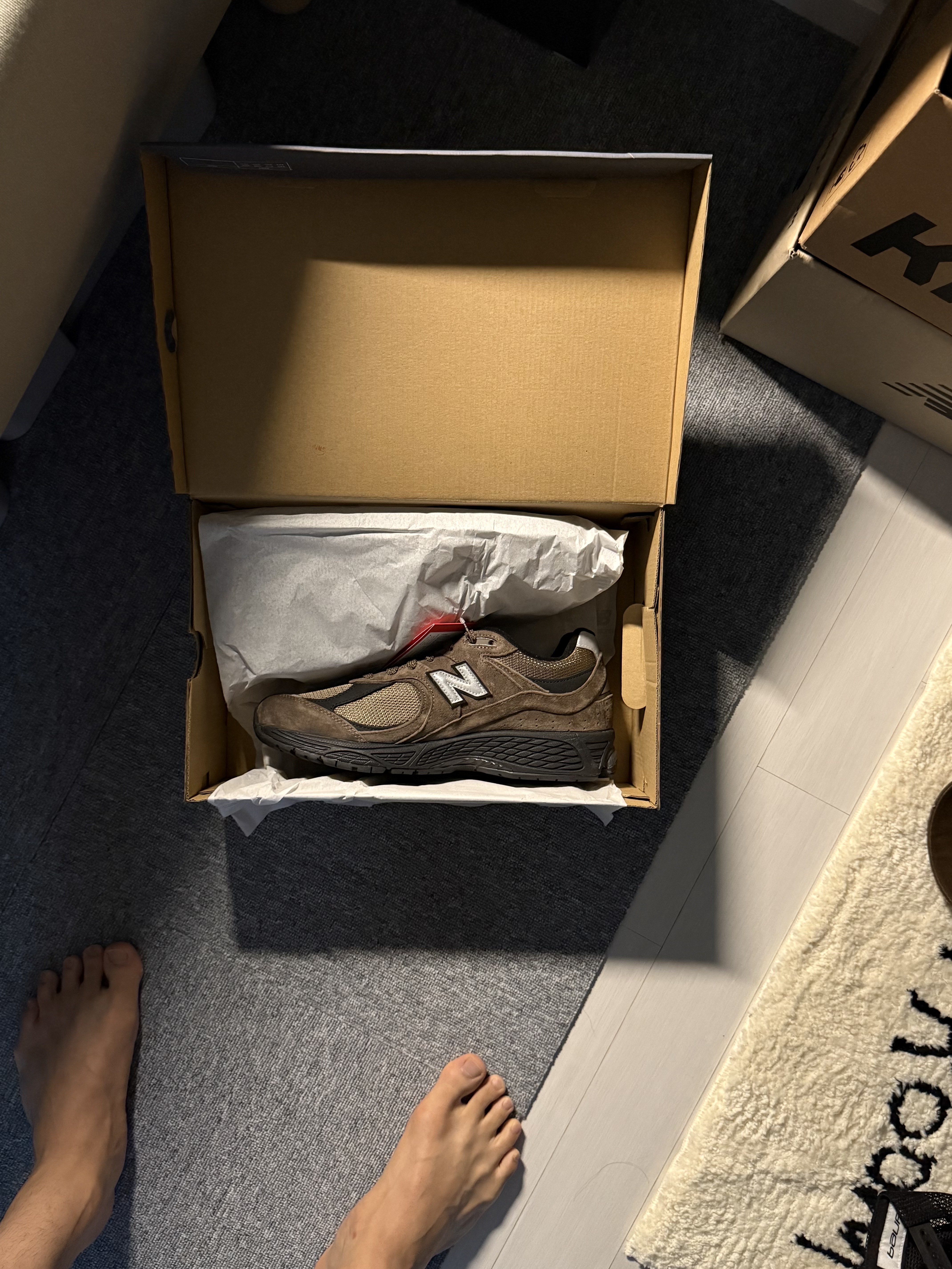 New Balance 2002R Brown Black μ°©μ© μ€νμΌ - 3