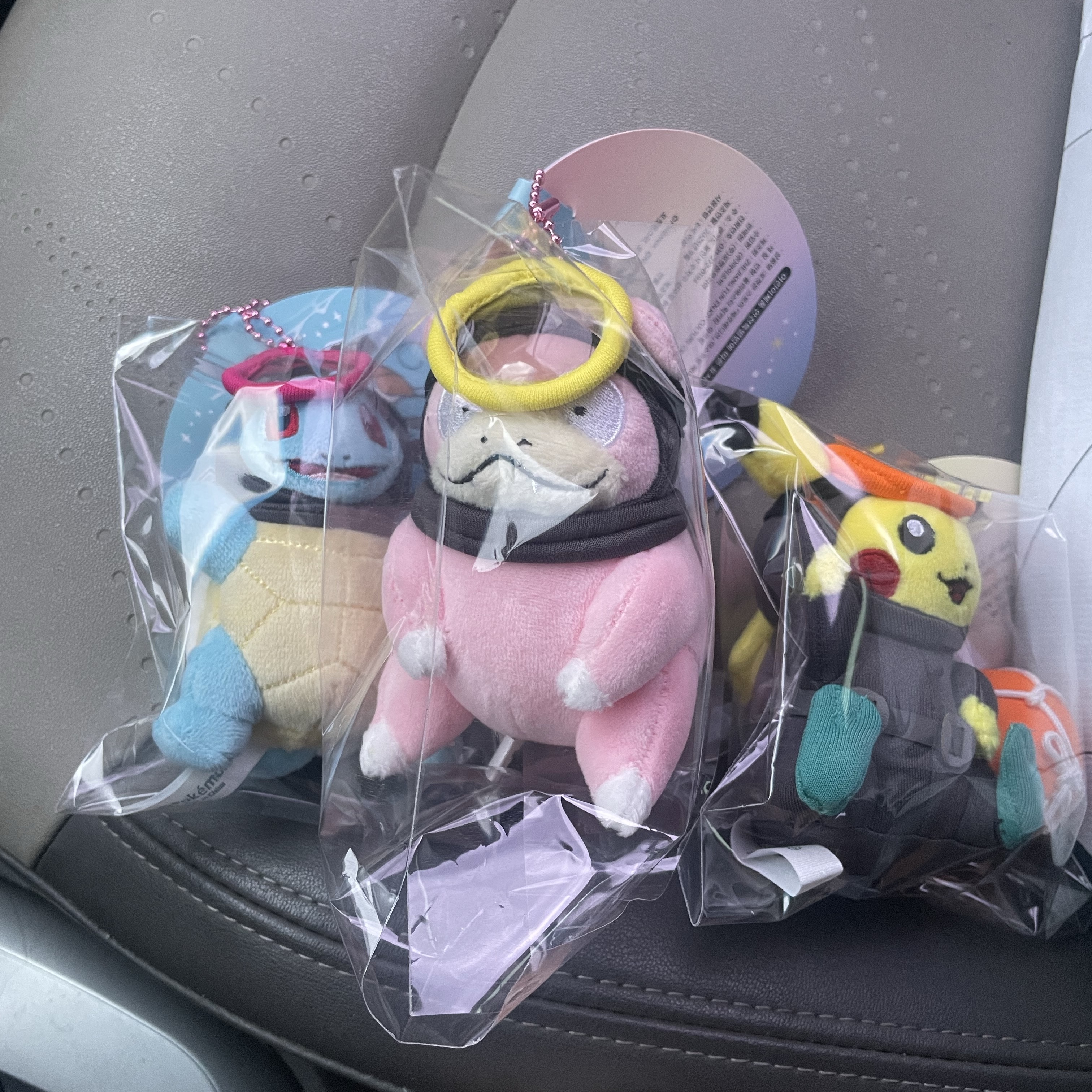 Pokemon Store Jeju Edition Mascot Keyring Pikachu Male, Pokemon Store Jeju Edition Mascot Keyring Diver Slowpoke 착용 스타일