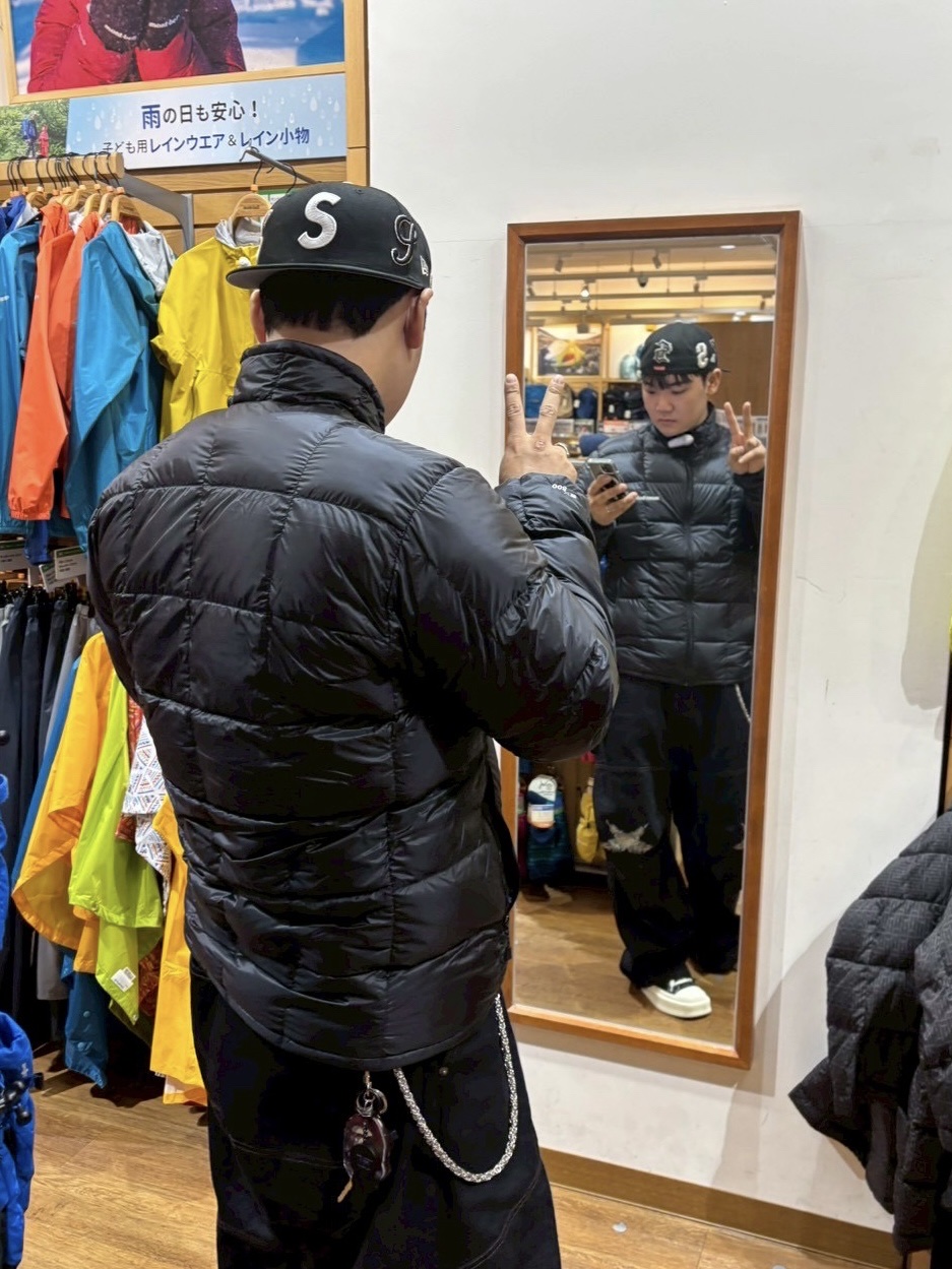 Aoiro Ooki Feather Denim Pants Dark Indigo, Aoiro Ooki Feather Denim Pants Dark Indigo 착용 스타일