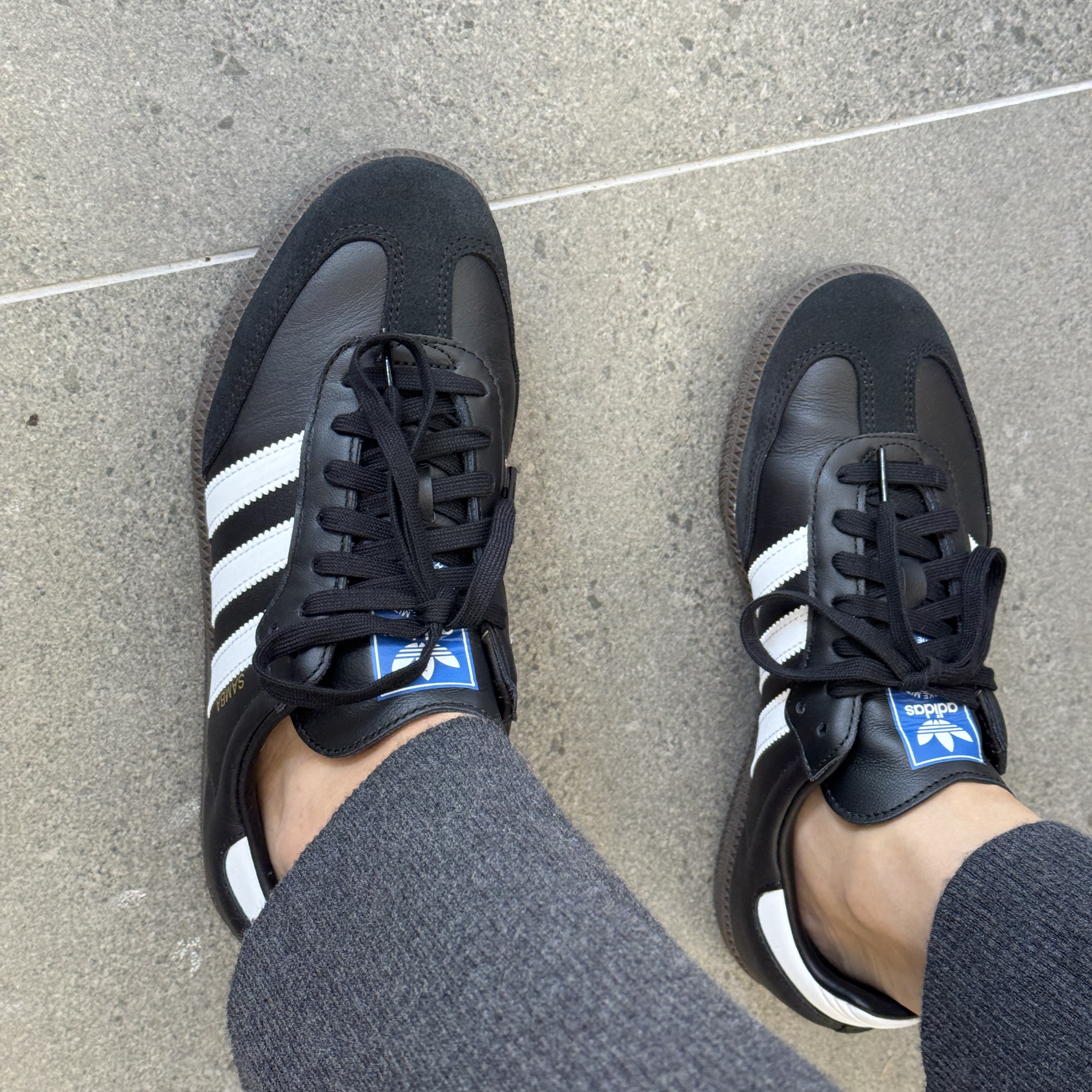 Adidas Samba OG Black White Gum 착용 스타일 - 5