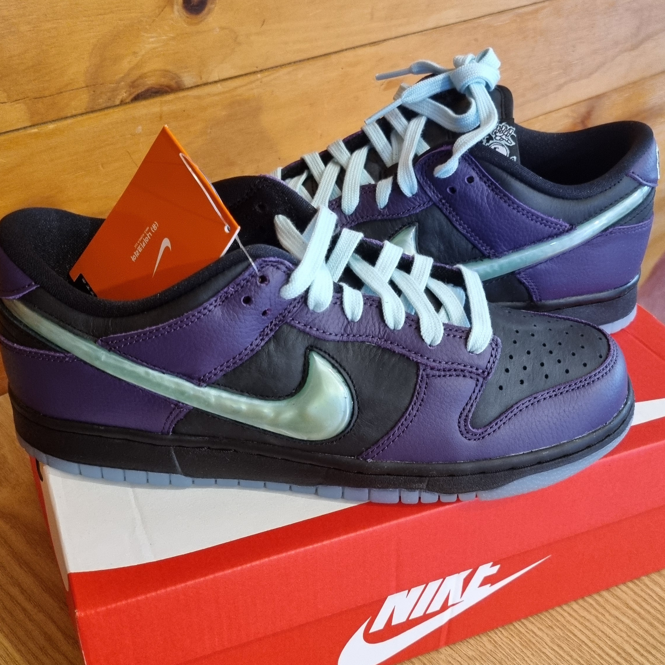 Nike Dunk Low LTD Black Artisan Teal 착용 스타일 - 1