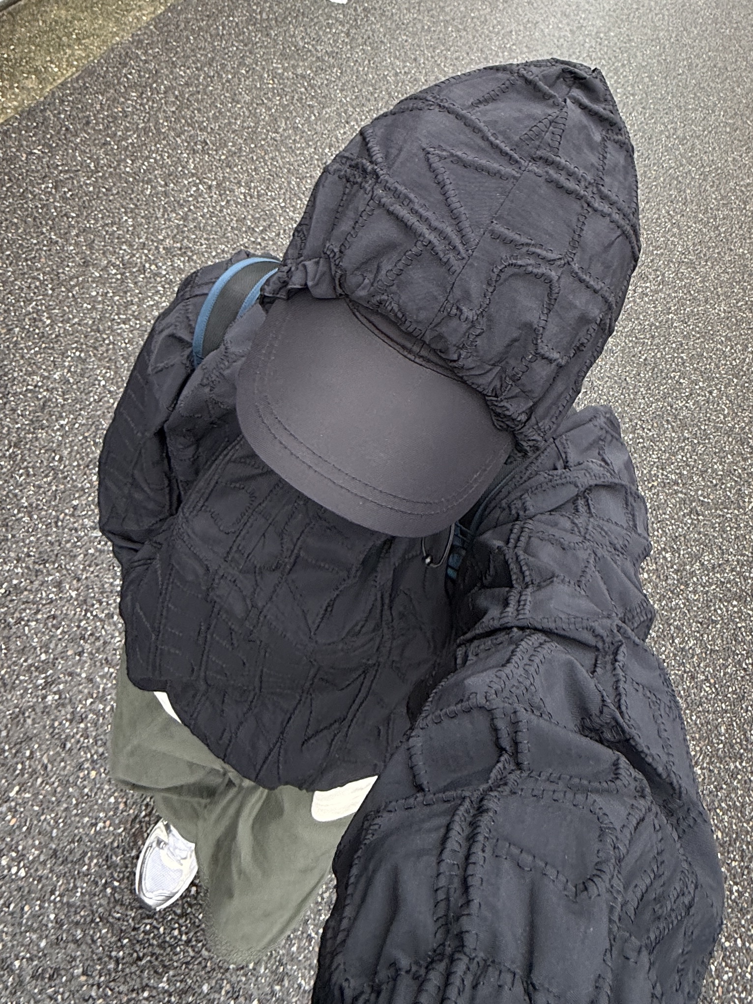 (W) Asics Gel-Kayano 14 White Midnight, Uniqlo C Wide Parachute Pants Olive - KR 착용 스타일 - 6