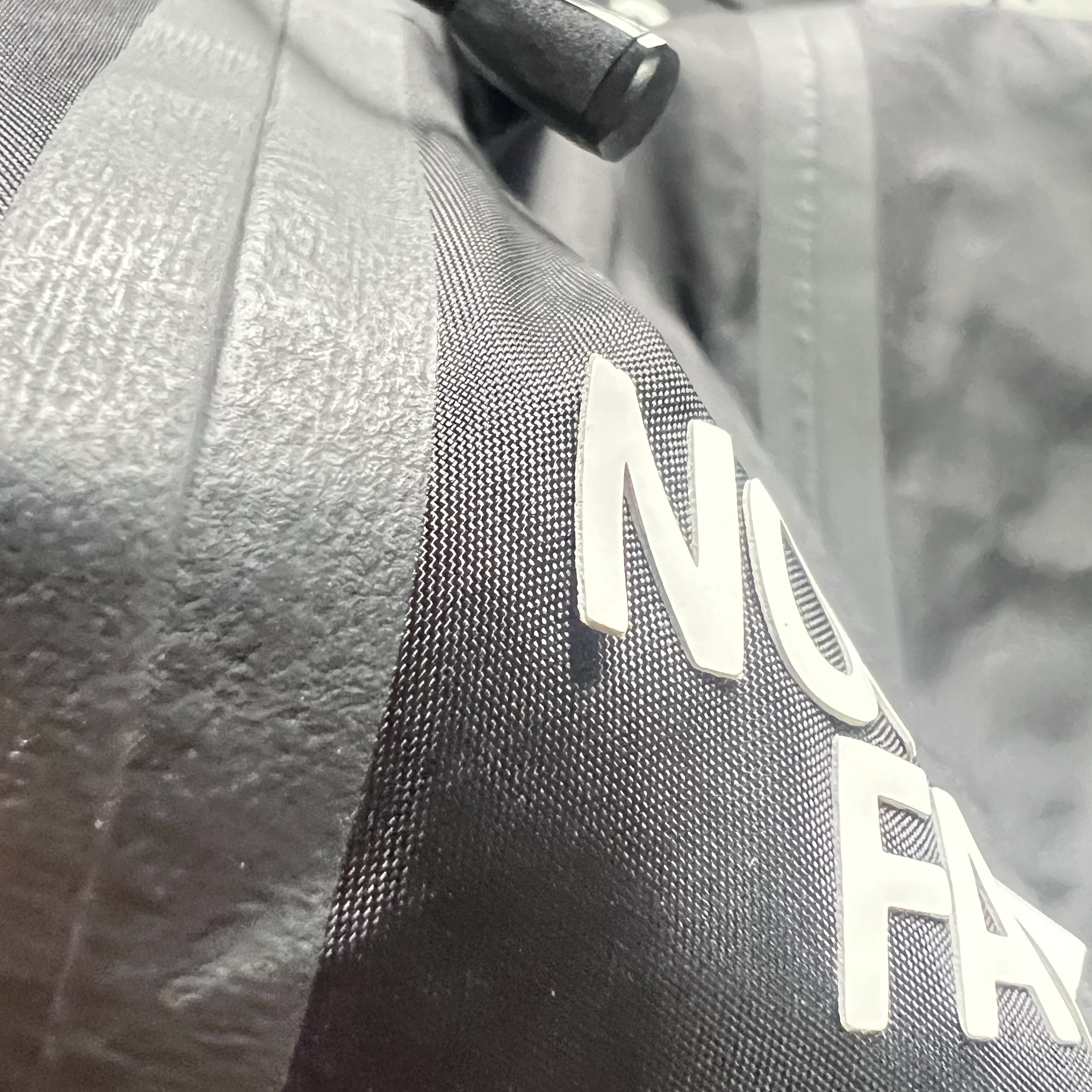 Supreme x The North Face Summit Series Outer Tape Seam Jacket Black - 21SS 착용 스타일 - 2