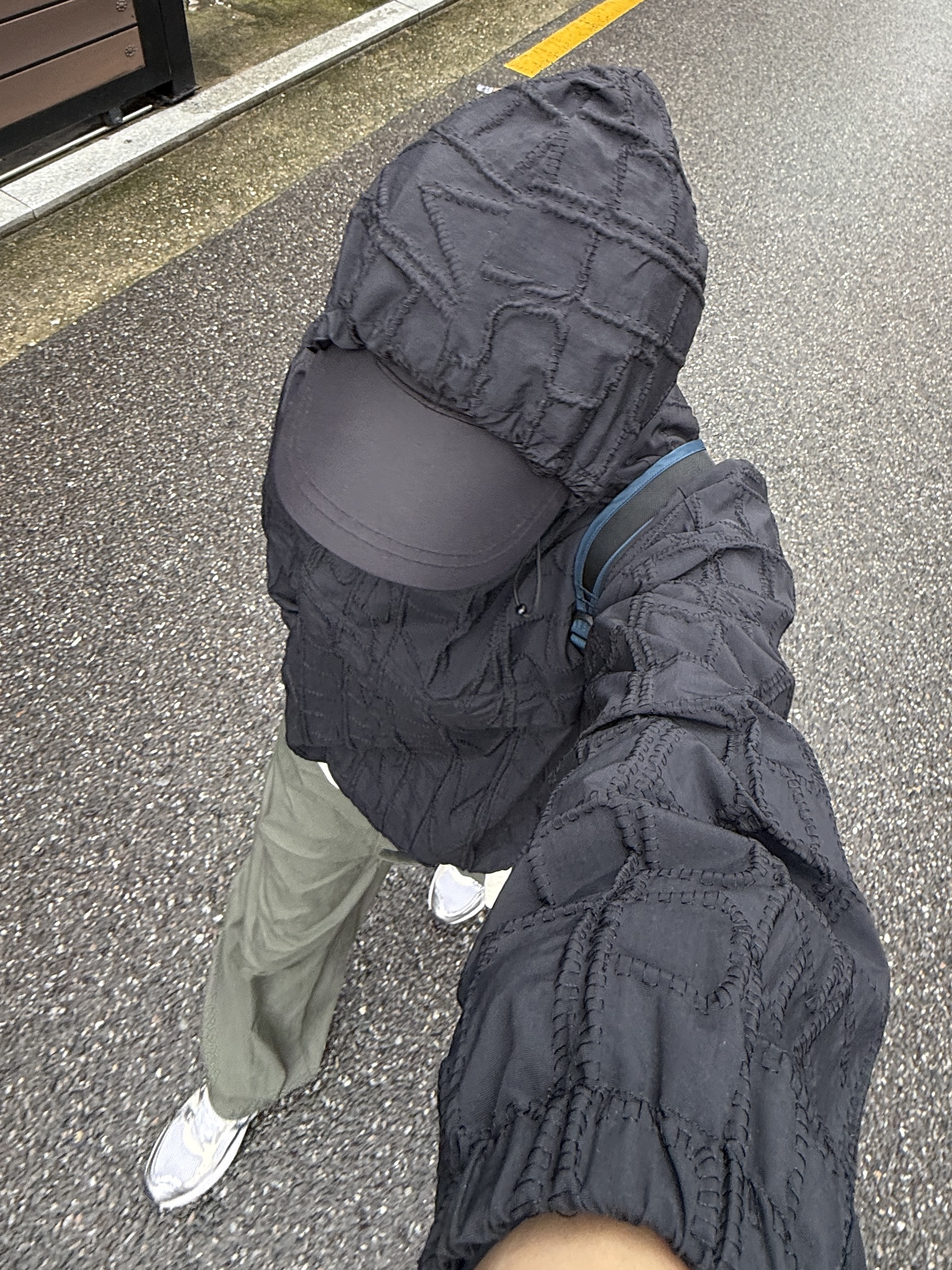 (W) Asics Gel-Kayano 14 White Midnight, Uniqlo C Wide Parachute Pants Olive - KR 착용 스타일 - 7