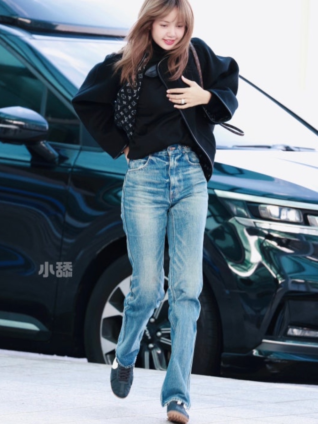 Nike x Jacquemus Moon Shoe SP Off Noir Cashmere 착용 스타일 - 2
