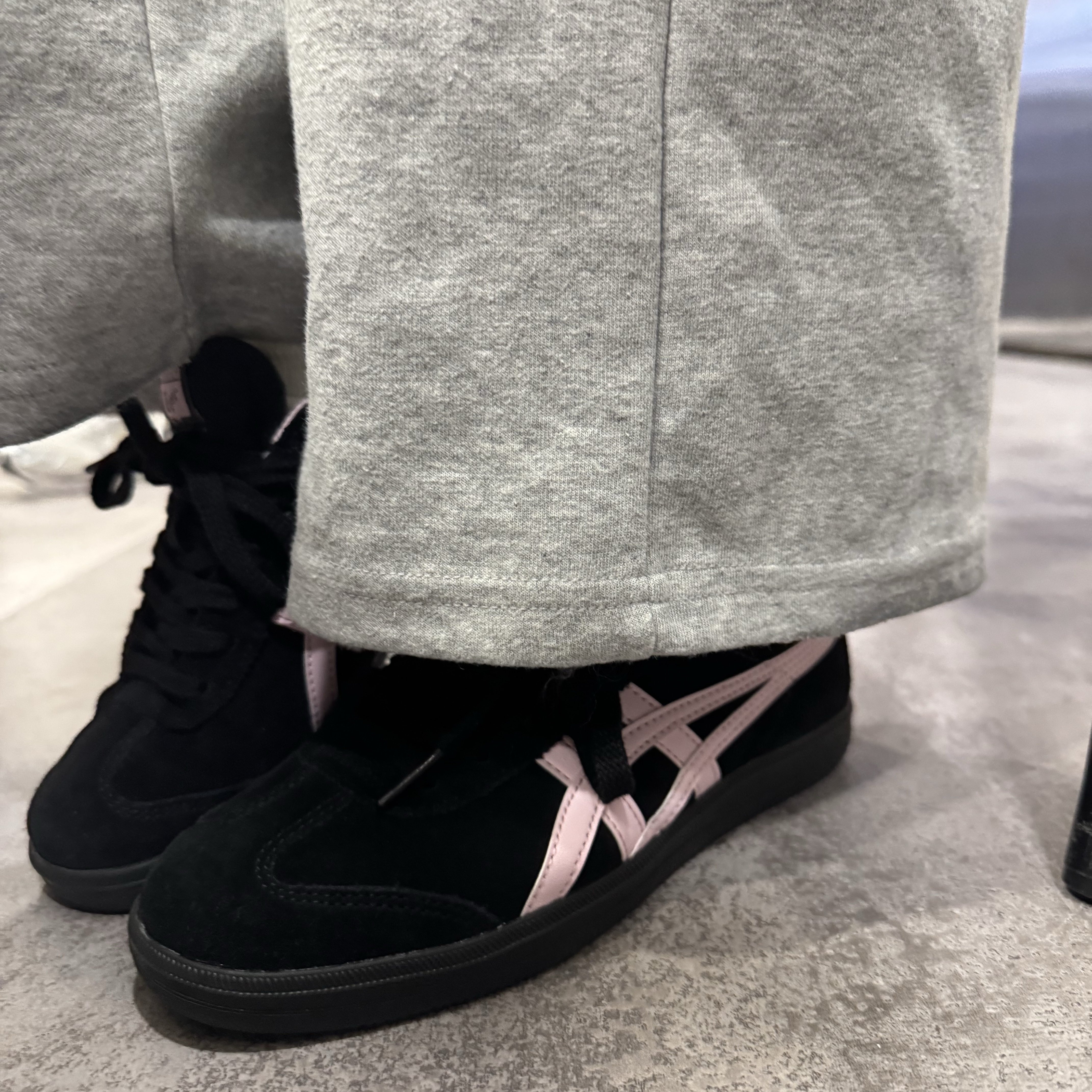 (W) Onitsuka Tiger Tokuten Black Pink 착용 스타일