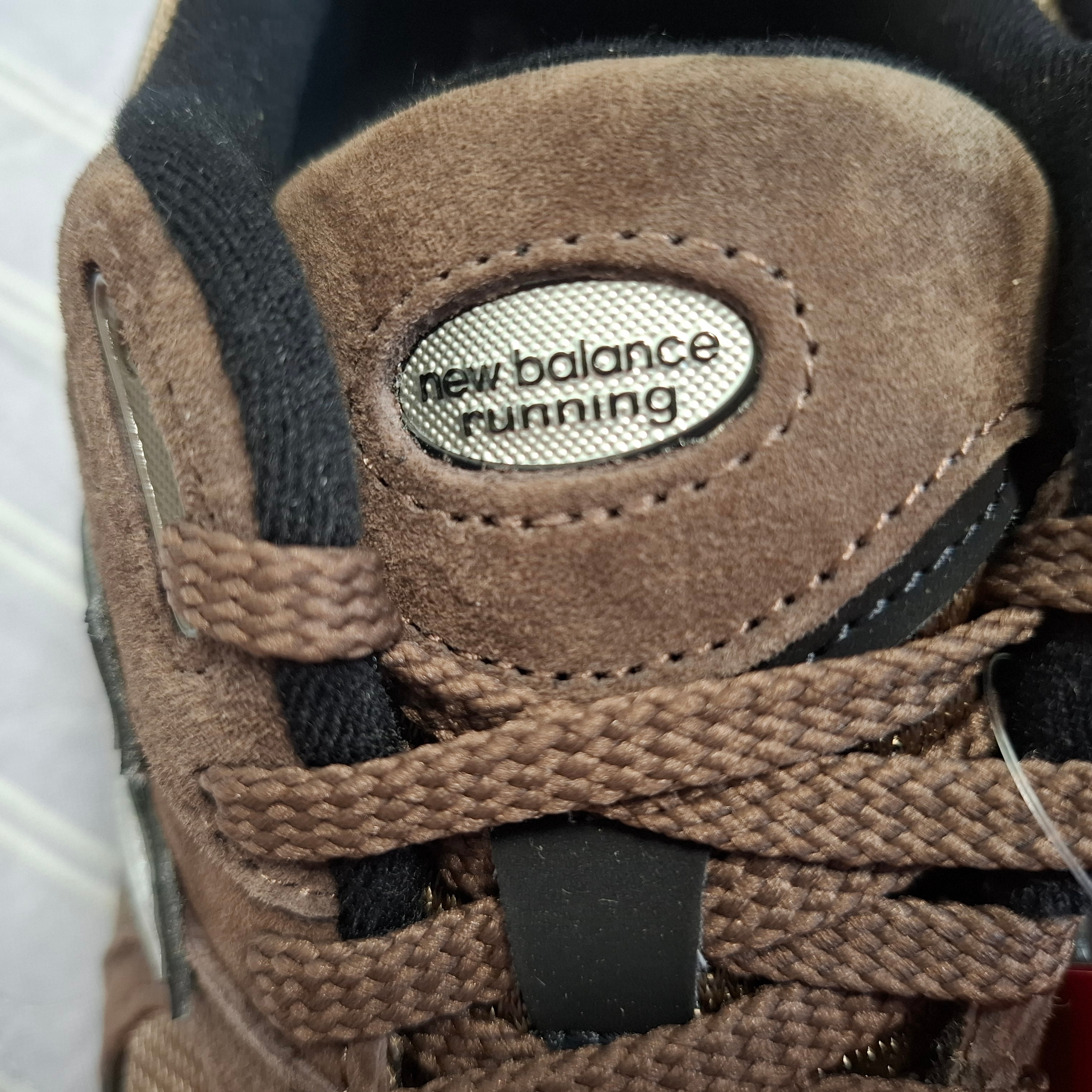 New Balance 2002R Brown Black, New Balance x Joe Freshgoods 993 Made in USA Powder Pink 착용 스타일 - 3