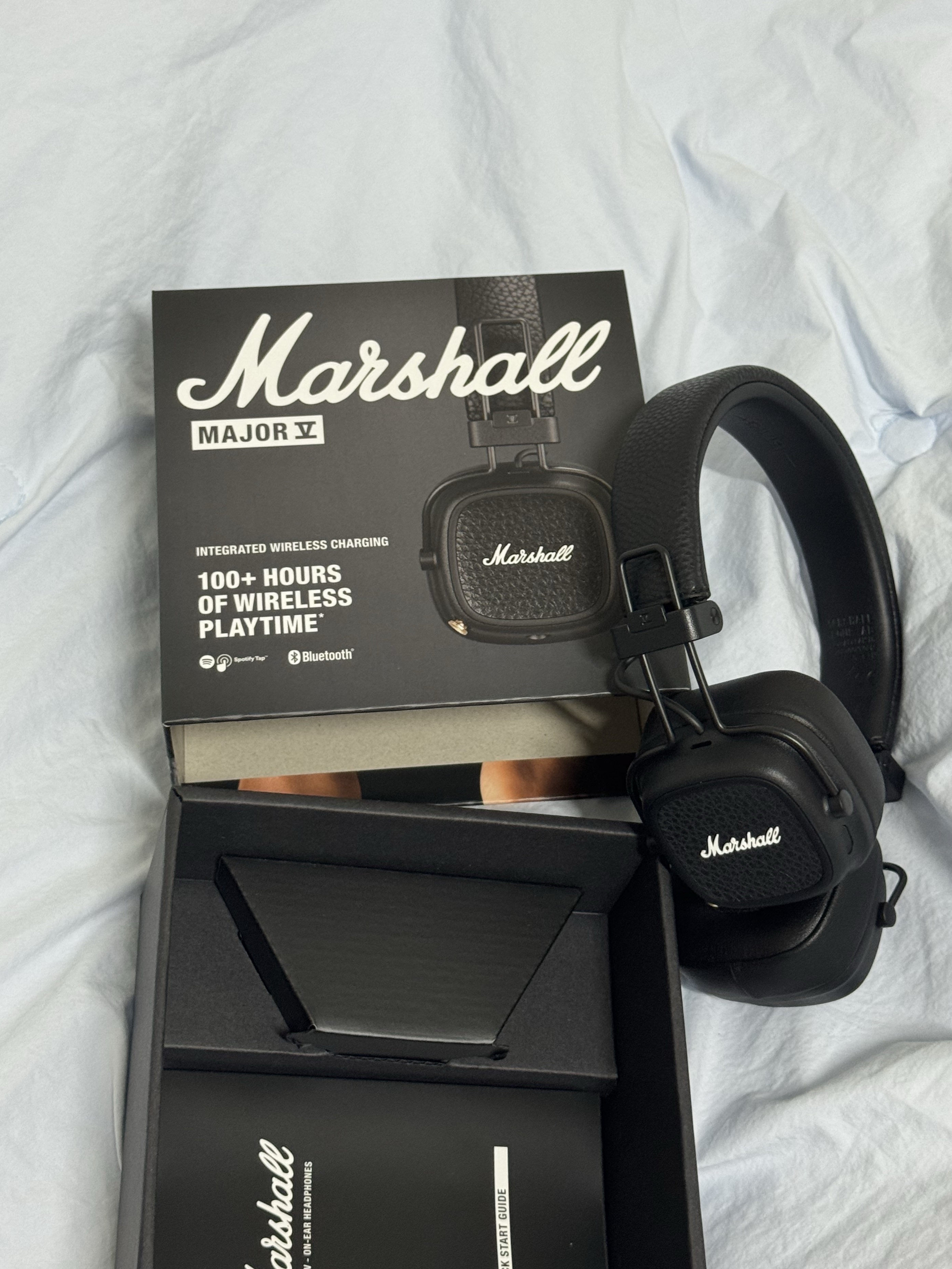 Marshall Major V Black (Sovico AV Ver.) 착용 스타일 - 2