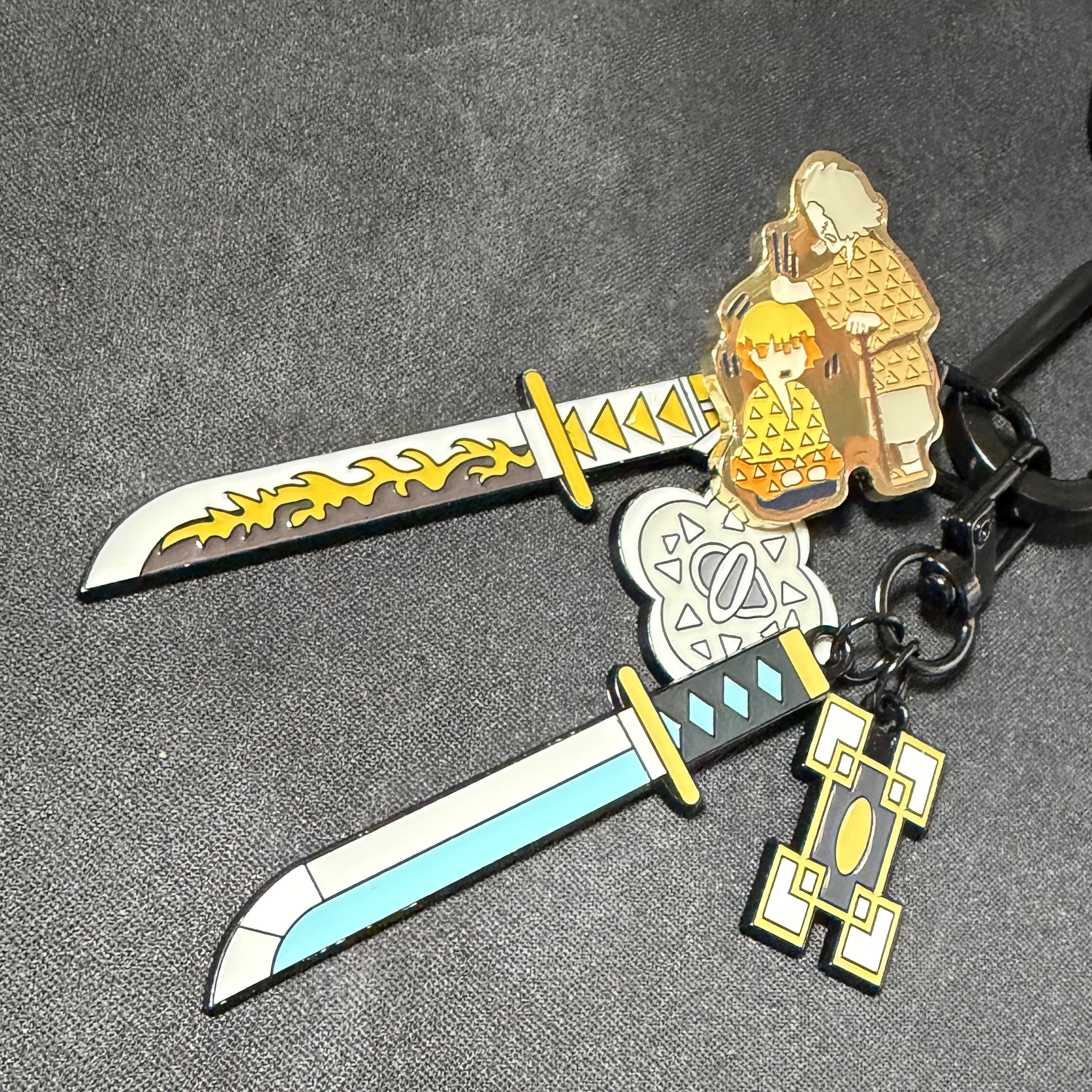 Demon Slayer Kimetsu No Yaiba Nichirin Sword Keyring Muichiro Tokito 착용 스타일