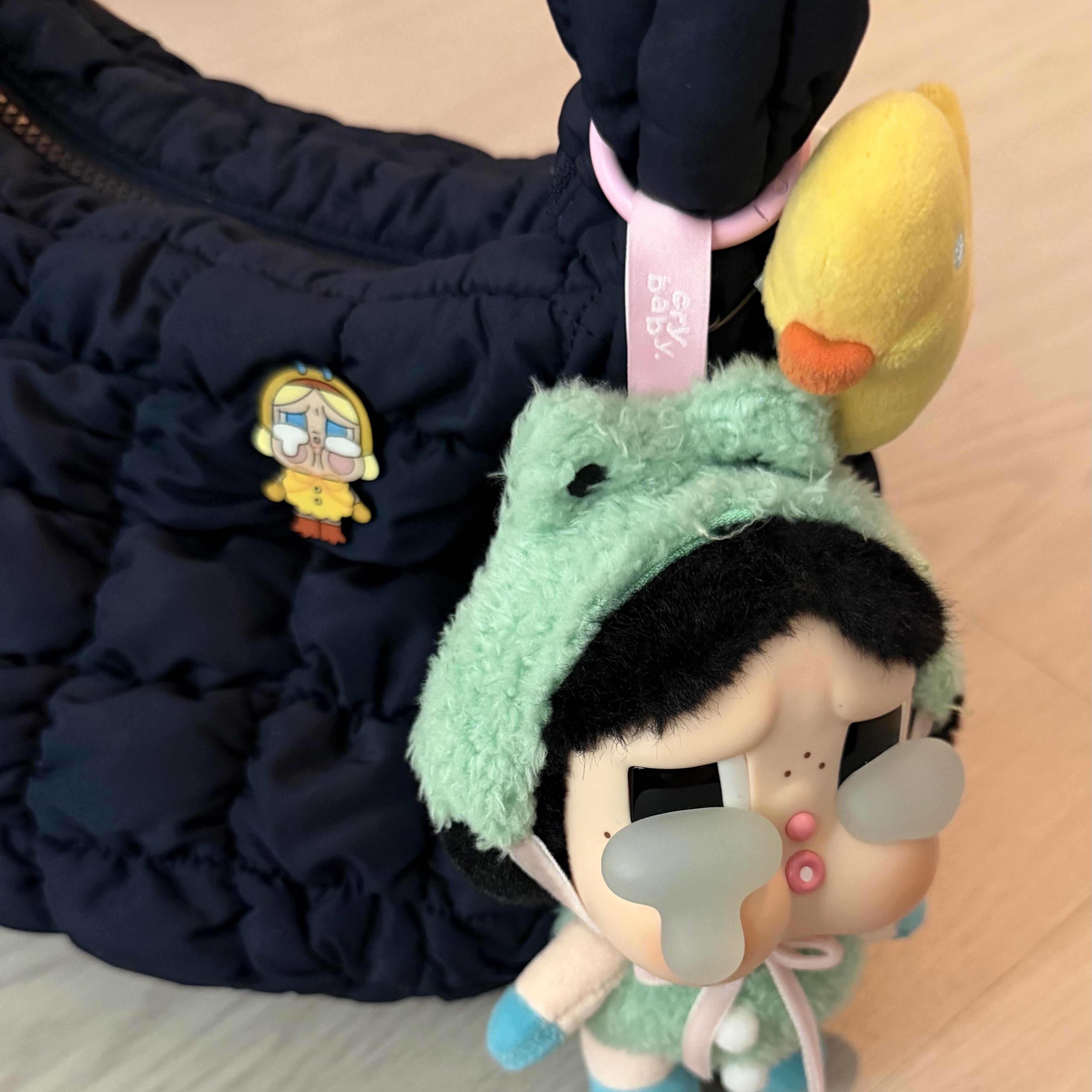 Pop Mart Crybaby Crying Again Series Plush Keyring What A Frog (Opened Case) 착용 스타일 - 1