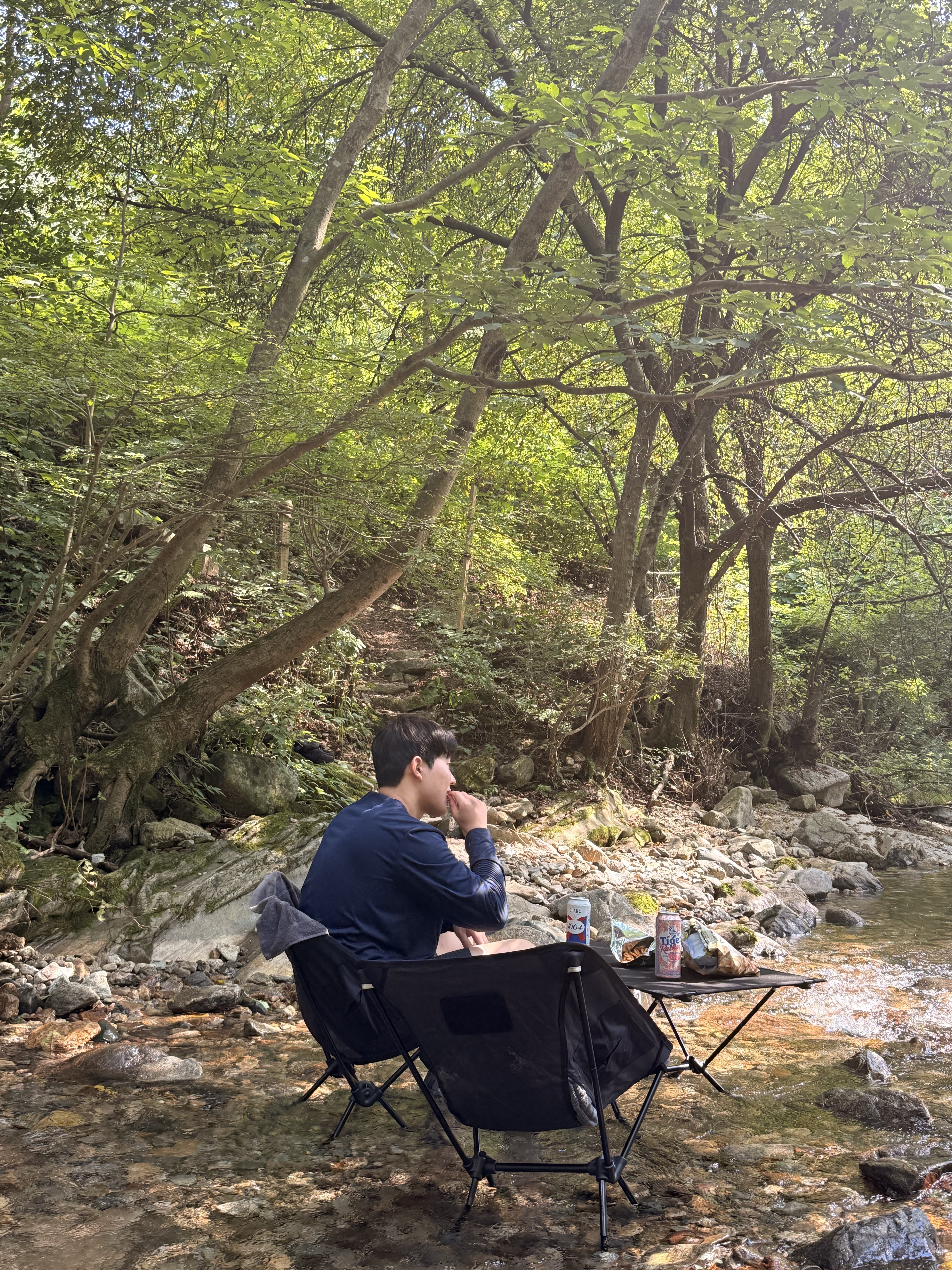 Snow Peak Pile Driver, GOALZERO Lighthouse Micro Flash USB Rechargeable Lantern Olivegreen Edition 착용 스타일 - 4
