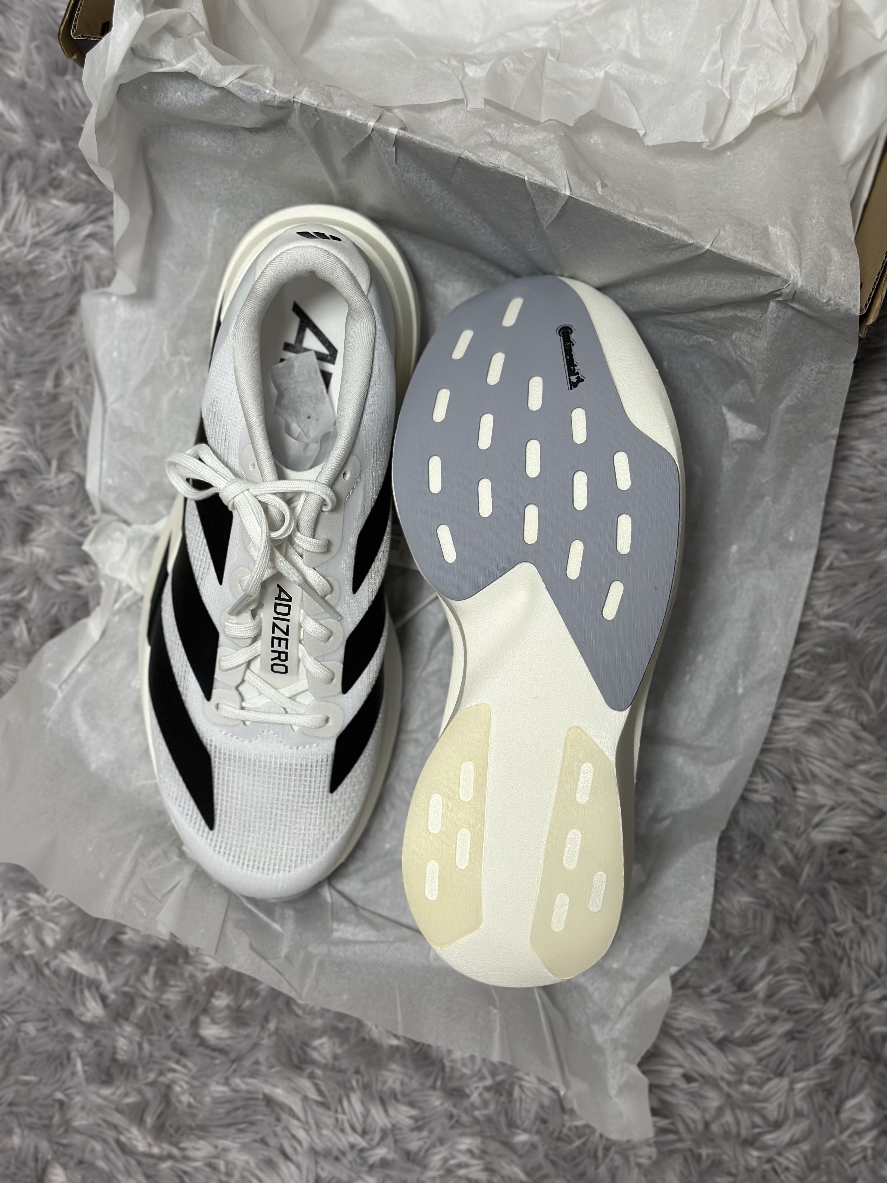 Adidas Adizero EVO SL Cloud White Core Black 착용 스타일 - 2