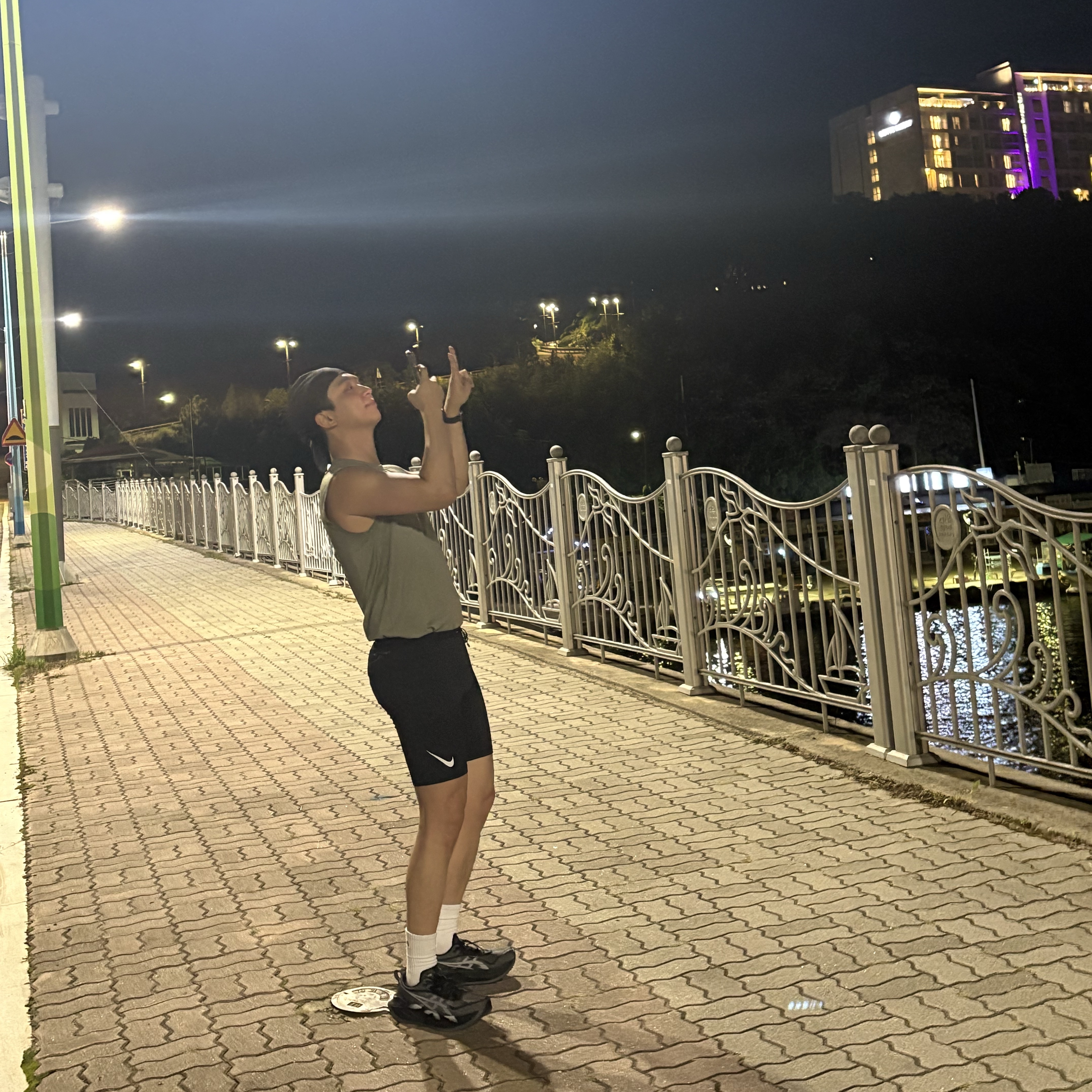 Asics Superblast 2 Black White, Nike Dri-Fit ADV Aeroswift Running Half Tights Black - Asia 착용 스타일