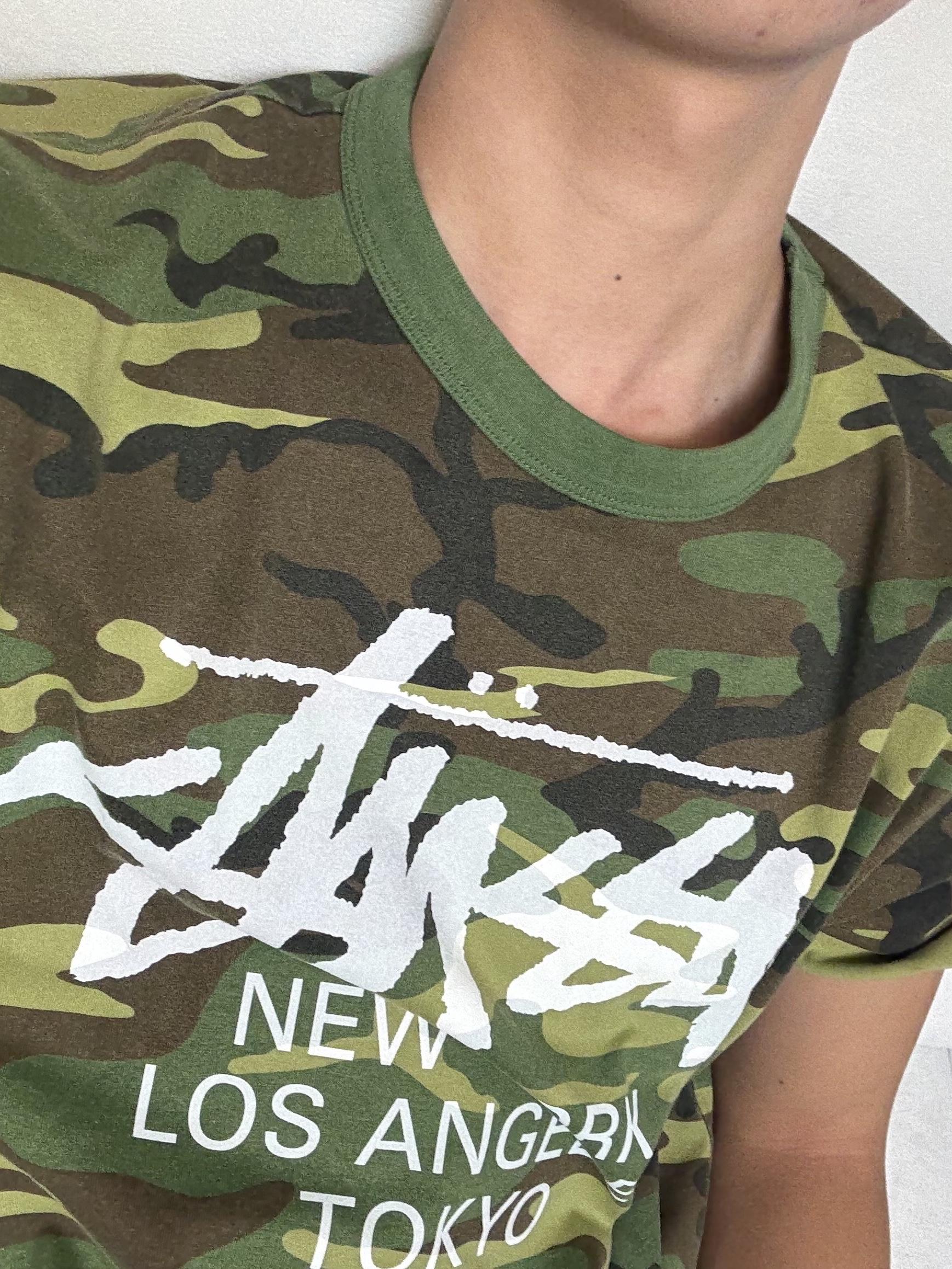 Stussy World Tour T-Shirts Camo 2025, Casio A-158WA-1 착용 스타일 - 3