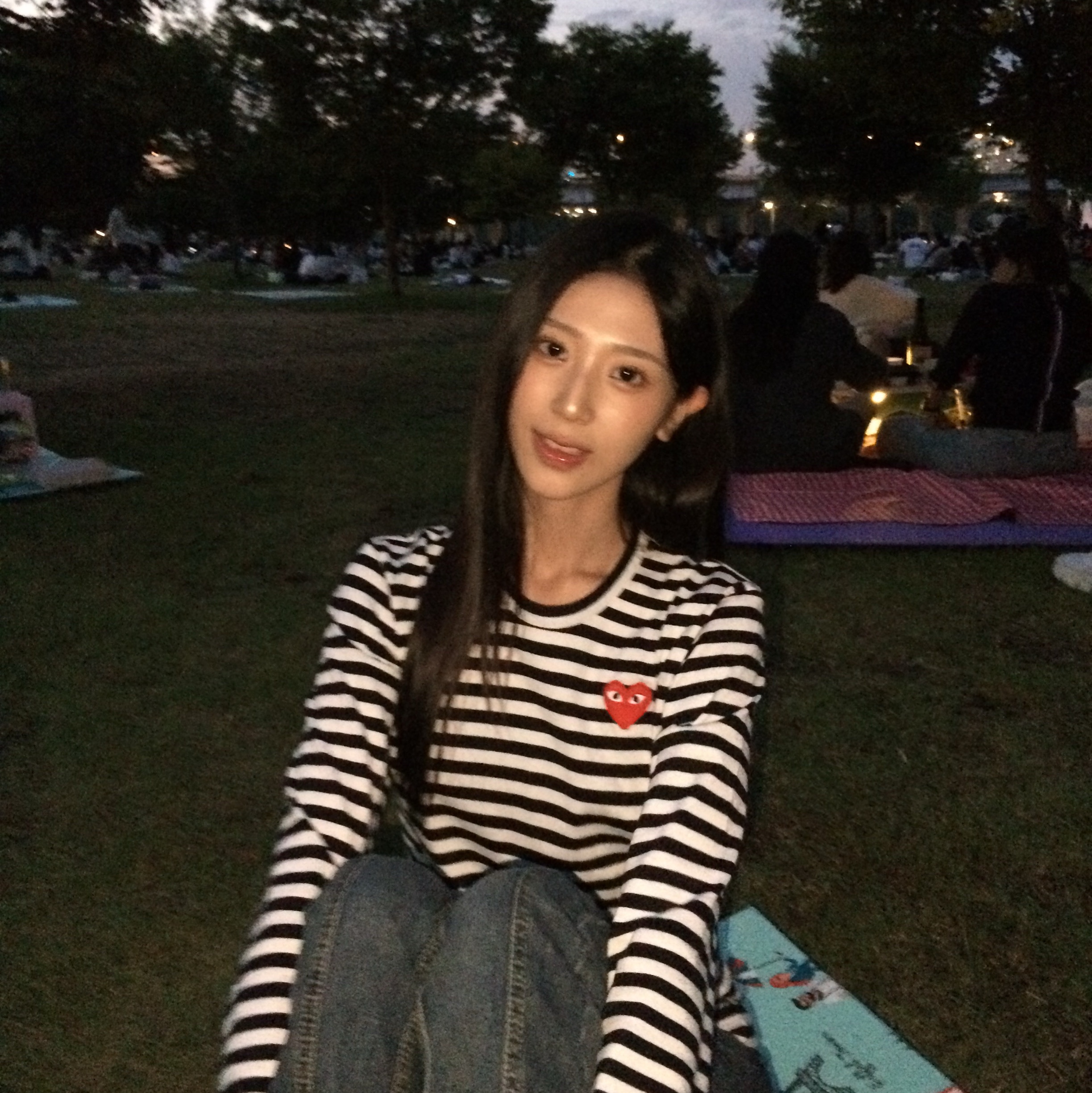 Play Comme des Garcons Striped LS T-Shirt Black White 착용 스타일 - 1