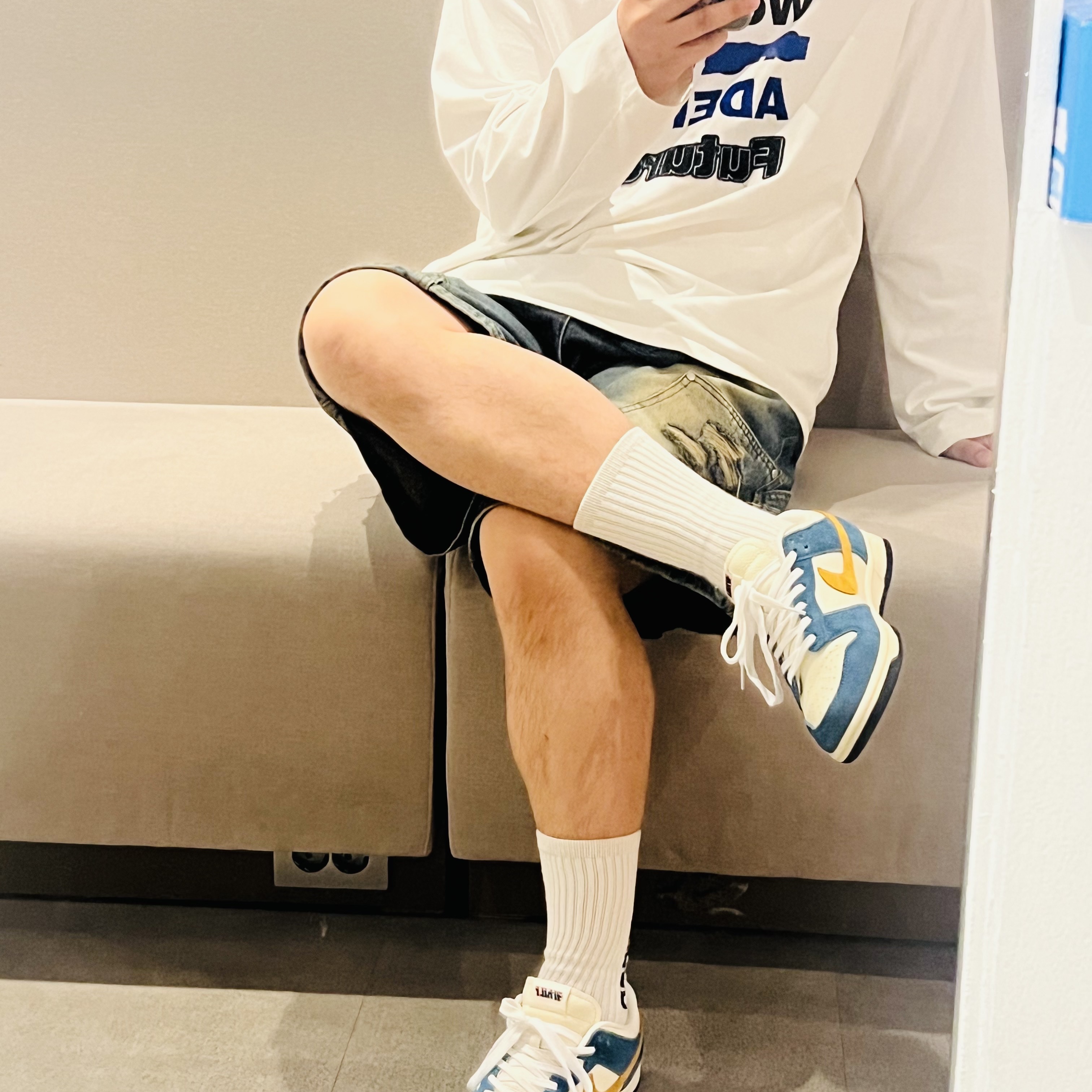 Nike x Kasina Dunk Low 80's Bus, Ader Error We Ader Future LS T-Shirt Off White 착용 스타일