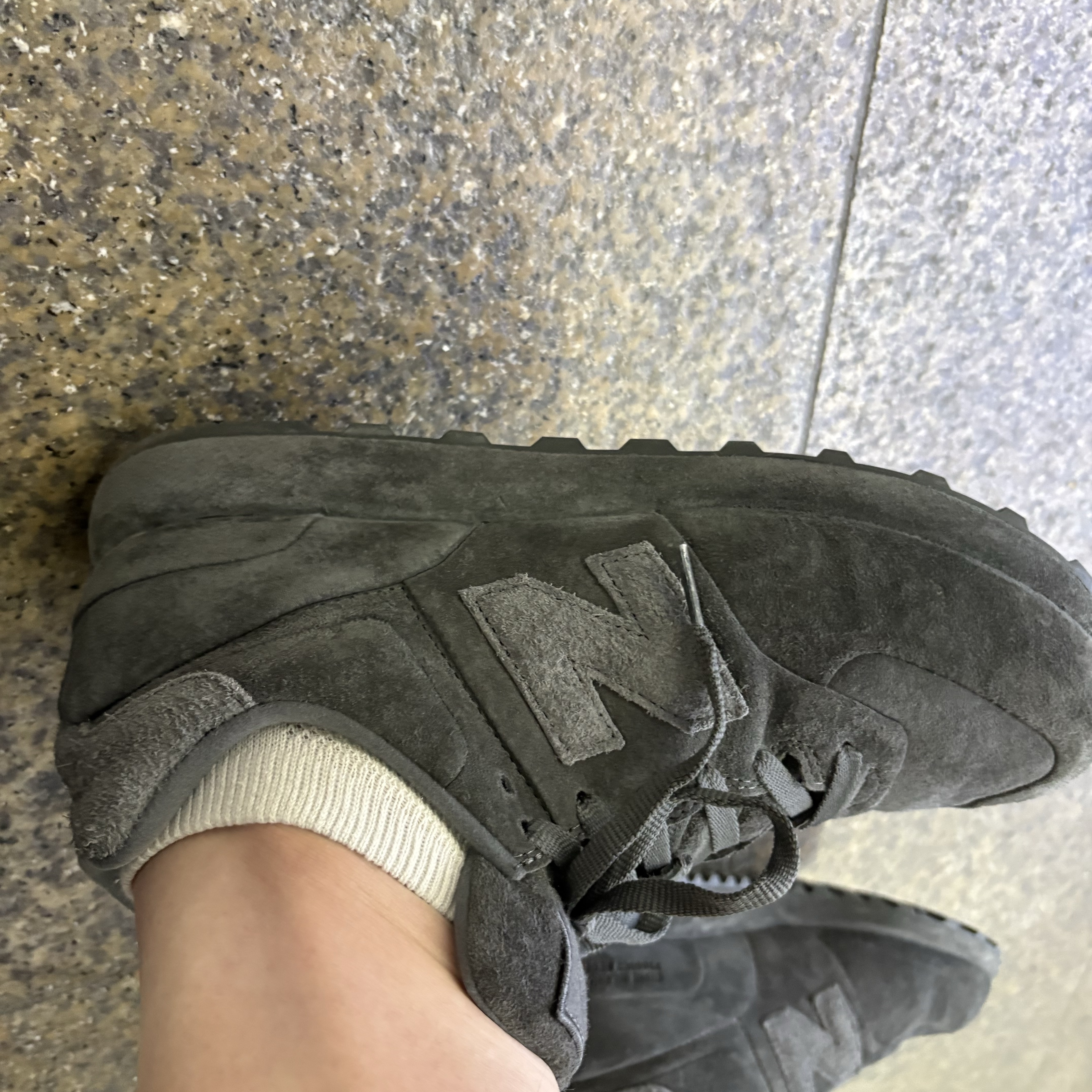 New Balance x Stone Island 574 Ghost Dark Grey, Stone Island B0943 Nylon Metal Swimming Trunk Black - 24SS 착용 스타일 - 1