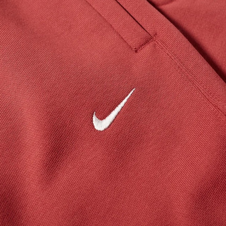 Nike NRG Solo Swoosh Fleece Pants Canyon Rust - US/EU 착용 스타일