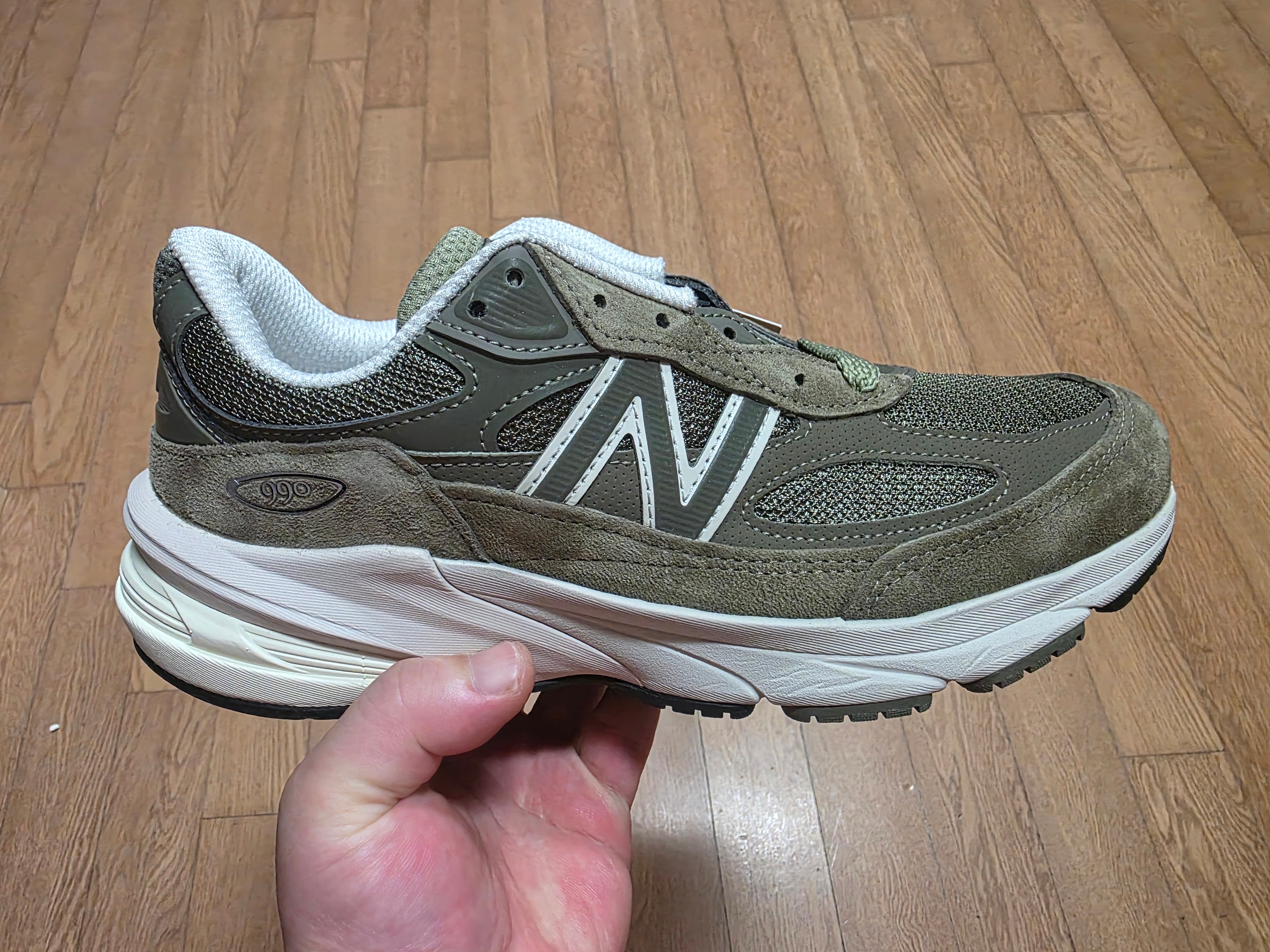 New Balance 990v6 Made in USA True Camo 착용 스타일 - 3