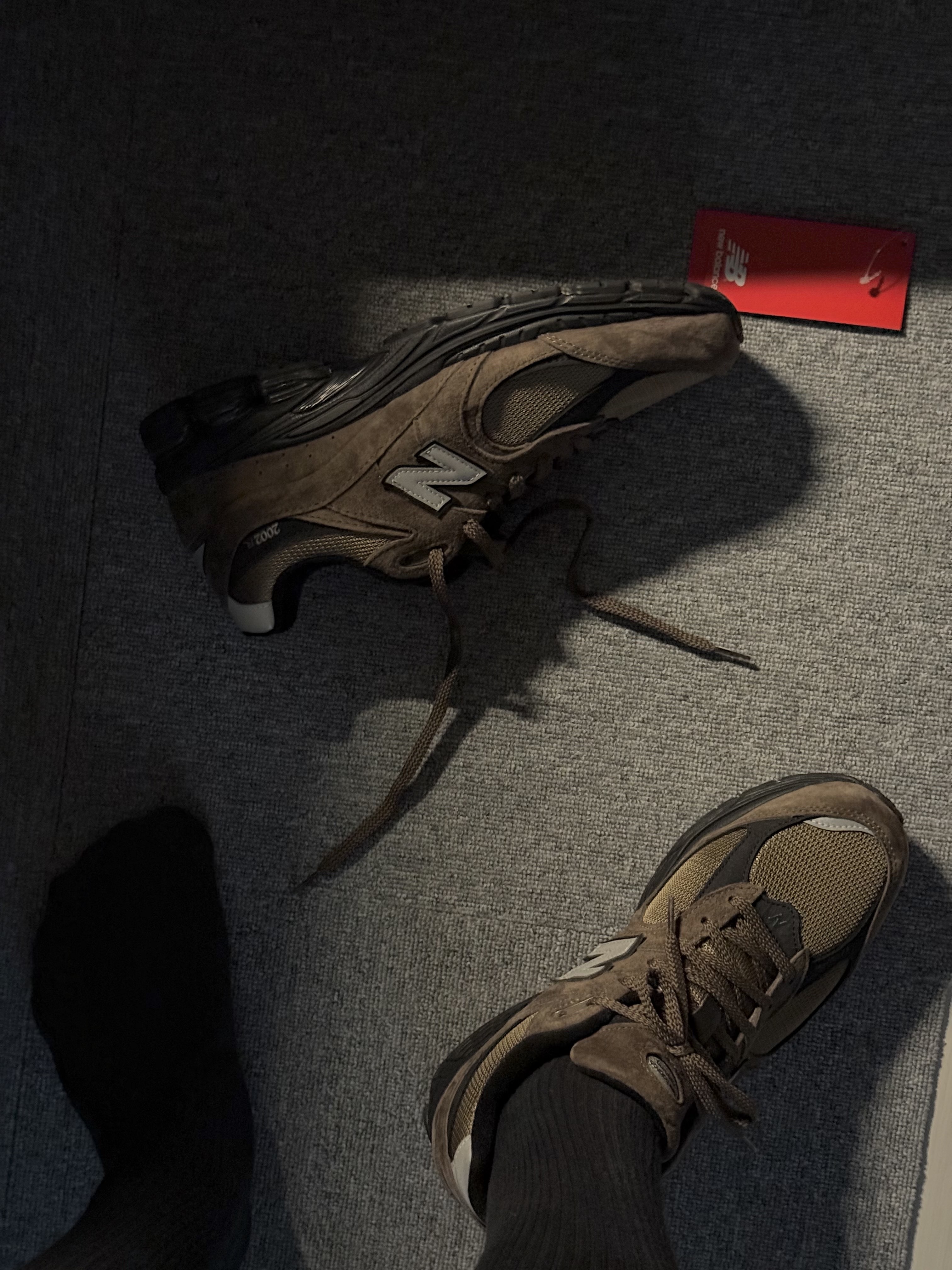 New Balance 2002R Brown Black μ°©μ© μ€νμΌ - 7