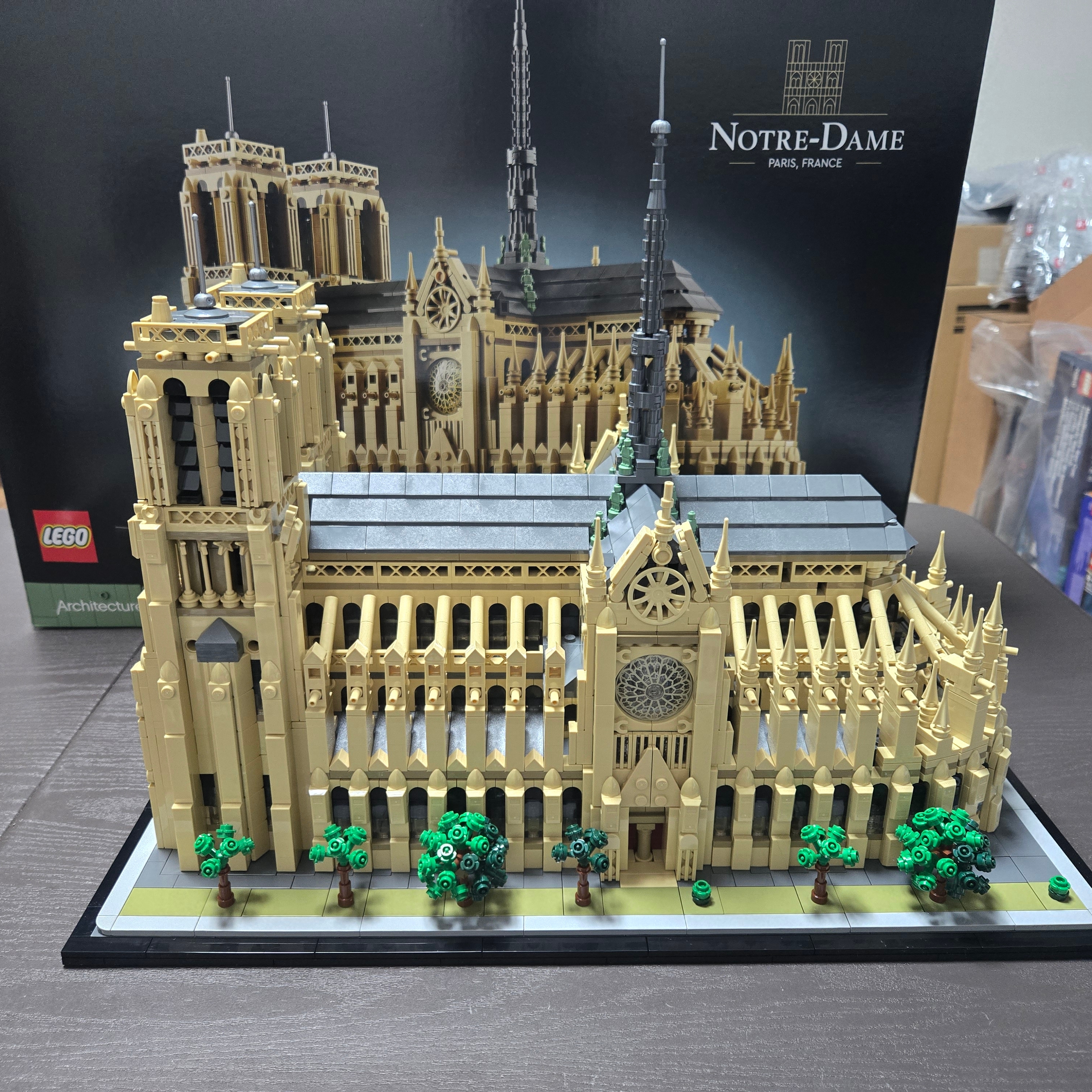 Lego Architecture Notre-Dame de Paris 착용 스타일 - 1