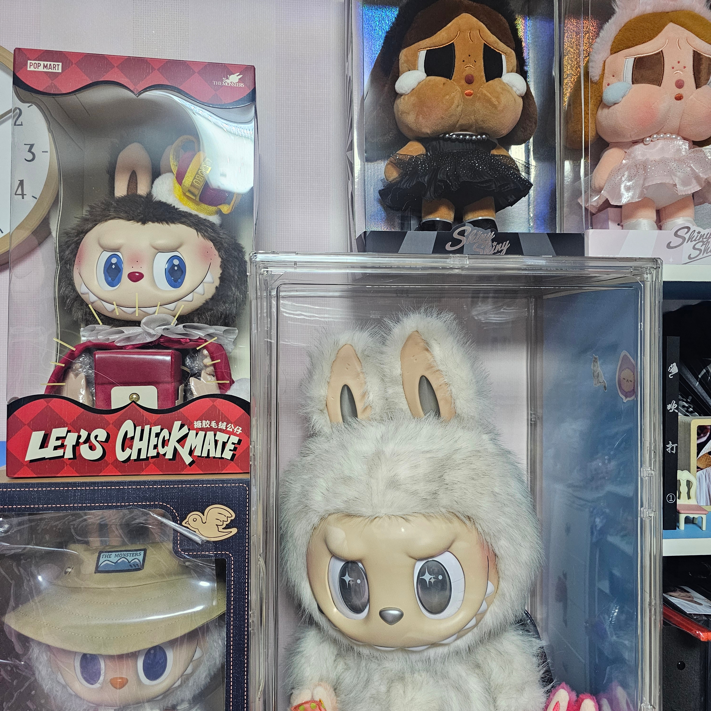 Pop Mart The Monsters Checkmate Series Doll 착용 스타일