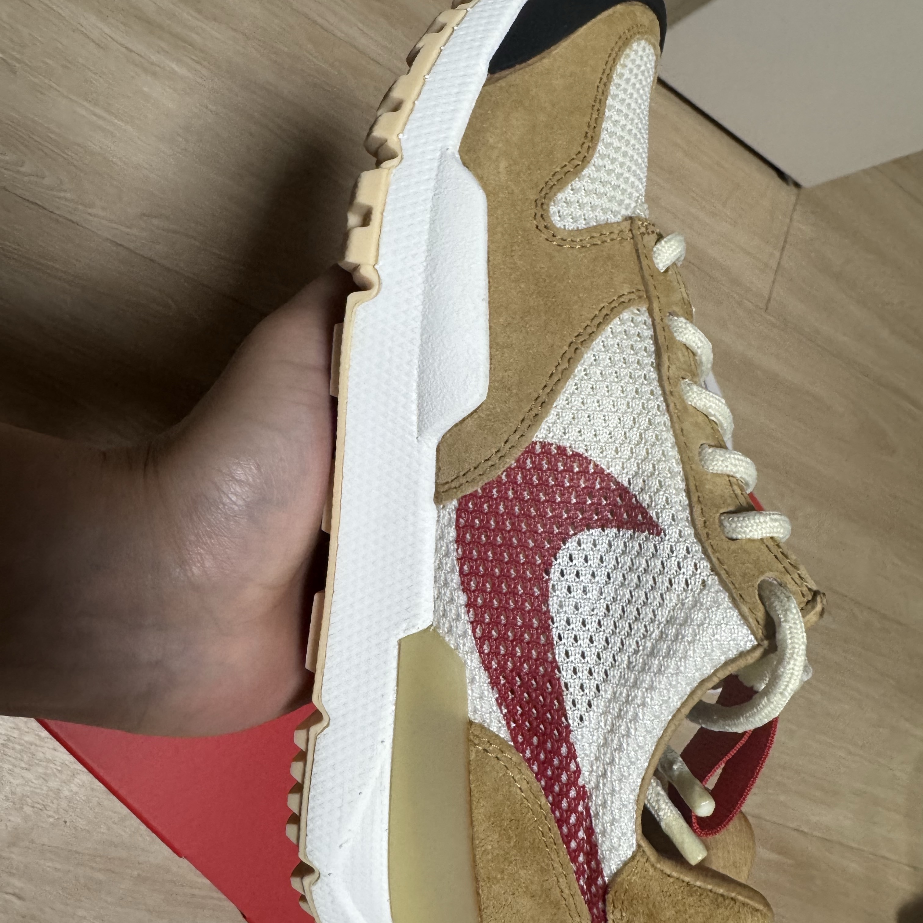 Nike x Tom Sachs Mars Yard Shoe 3.0 Space Camp 착용 스타일 - 3