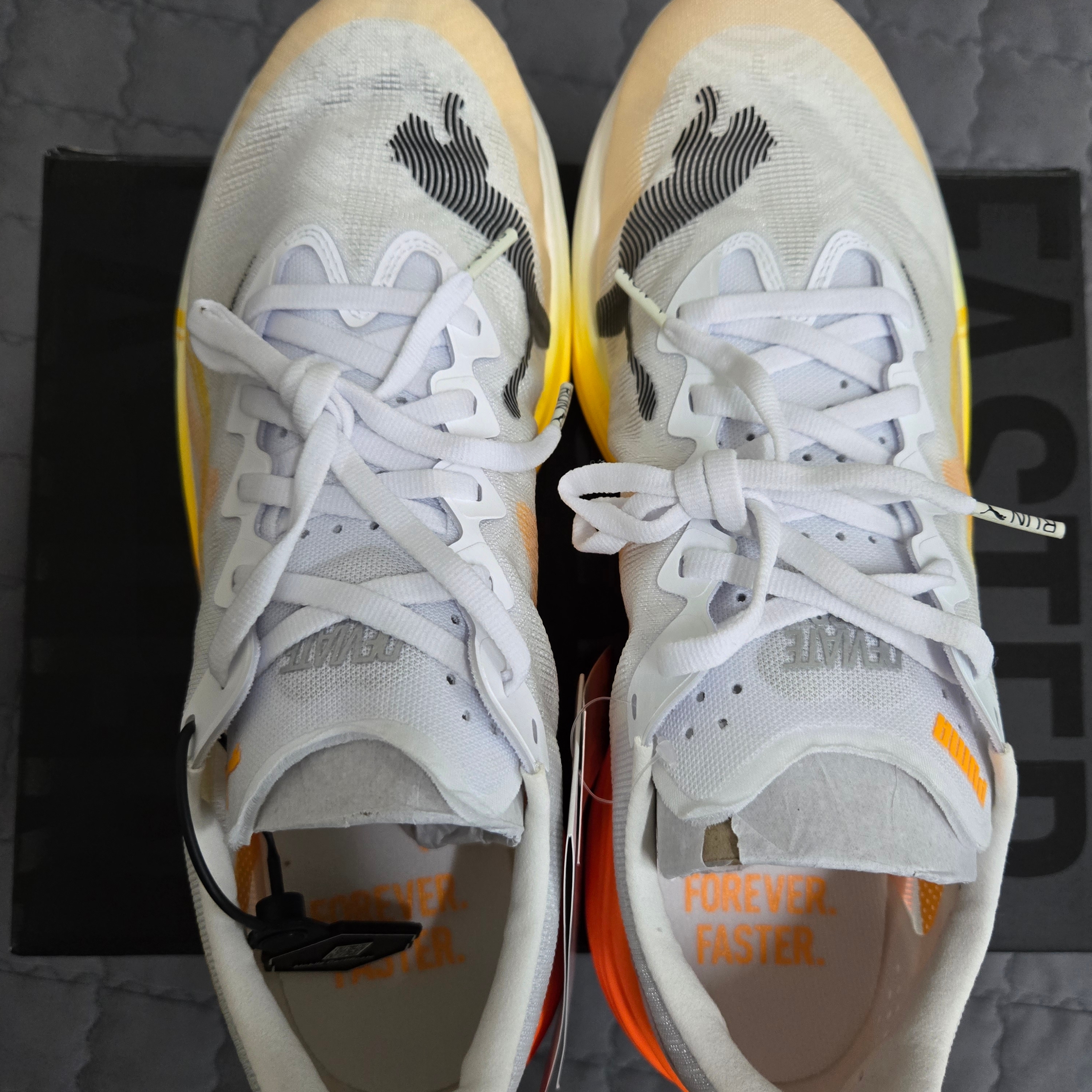 Puma Deviate Nitro Elite 3 White Sun Stream 착용 스타일 - 1