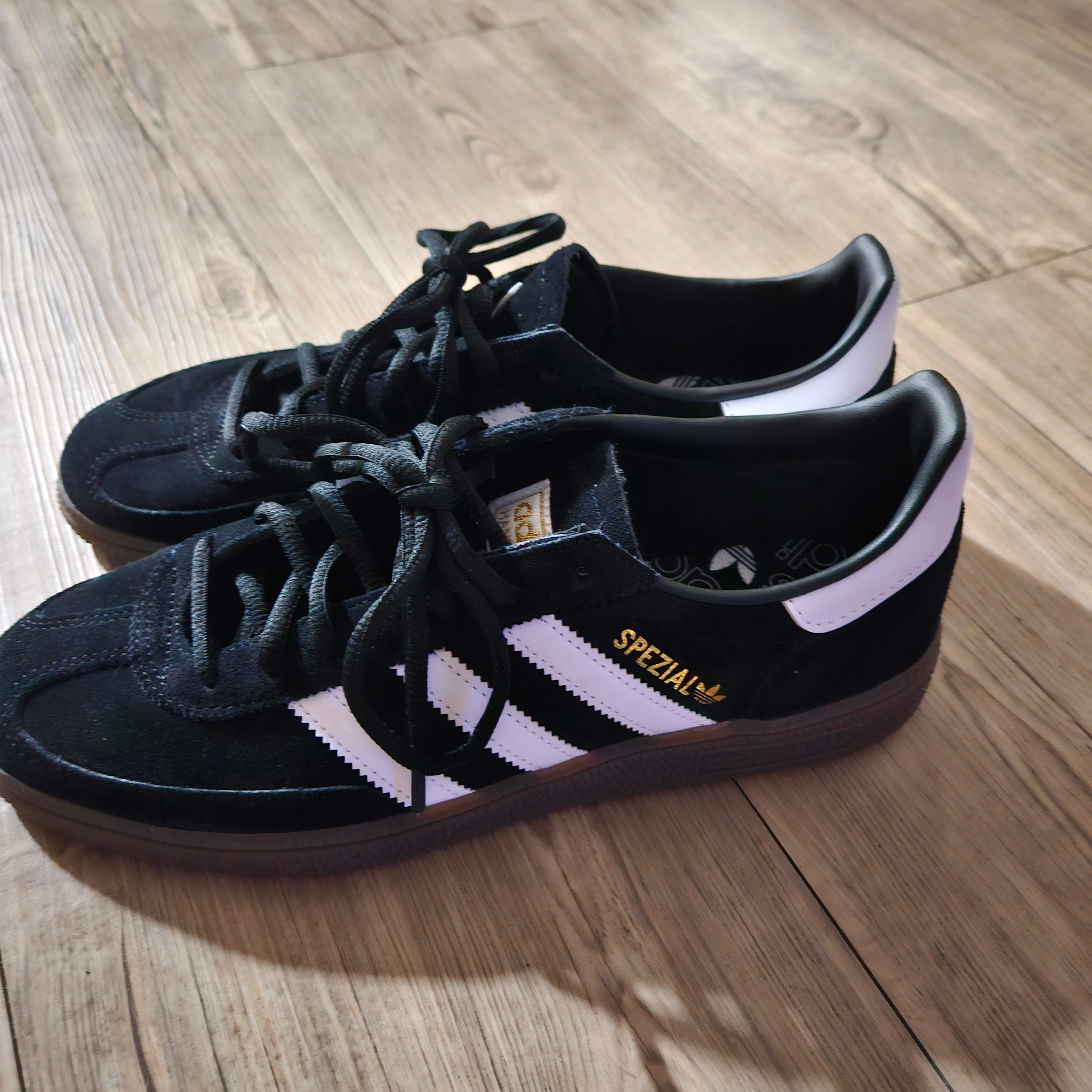 Adidas Spezial Handball Core Black 착용 스타일