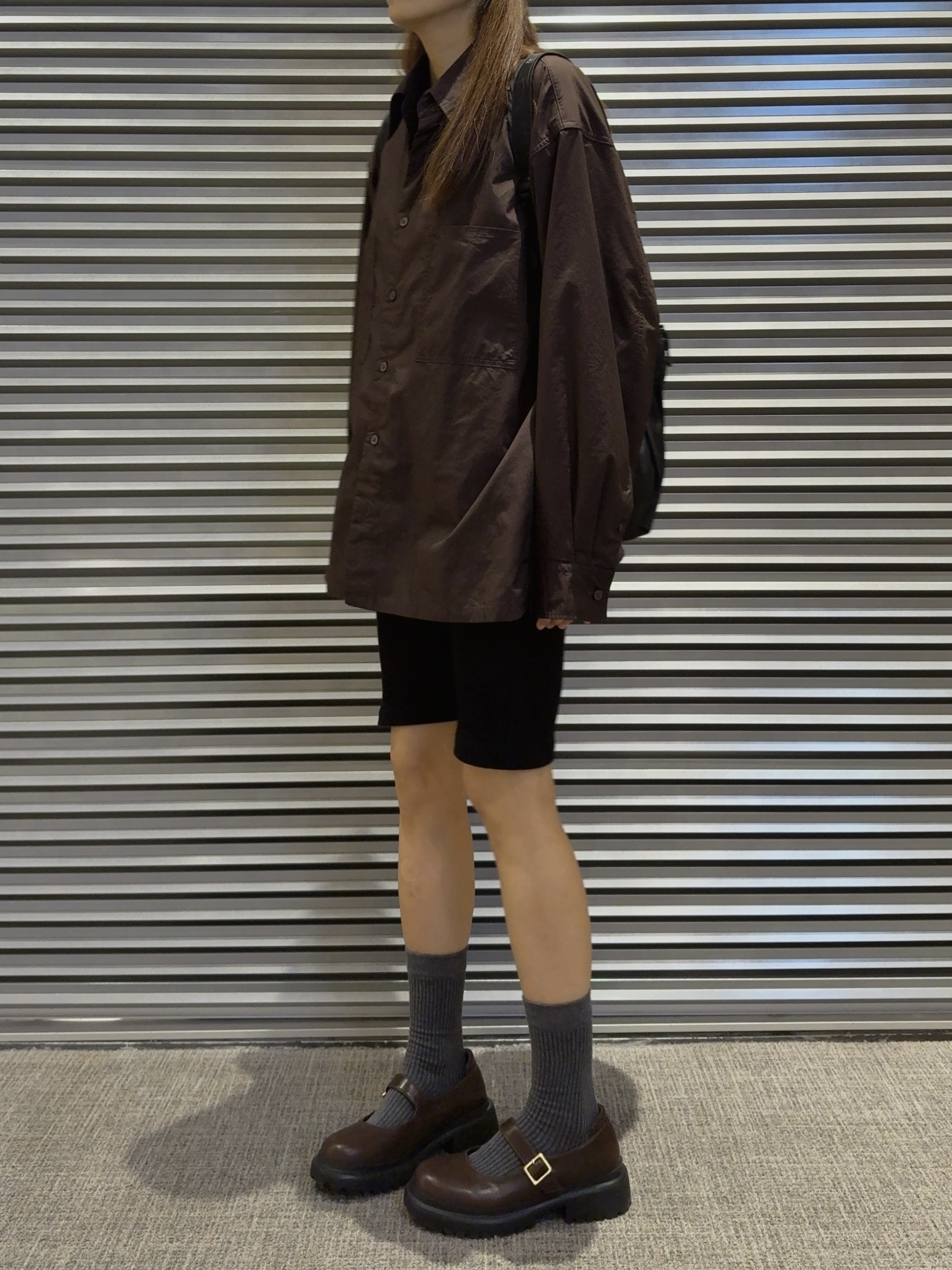 Supreme Corduroy S Logo 6-Panel Dark Brown - 24FW, Uniqlo U Utility T-Shirt Longsleeve Dark Brown - KR 착용 스타일 - 3