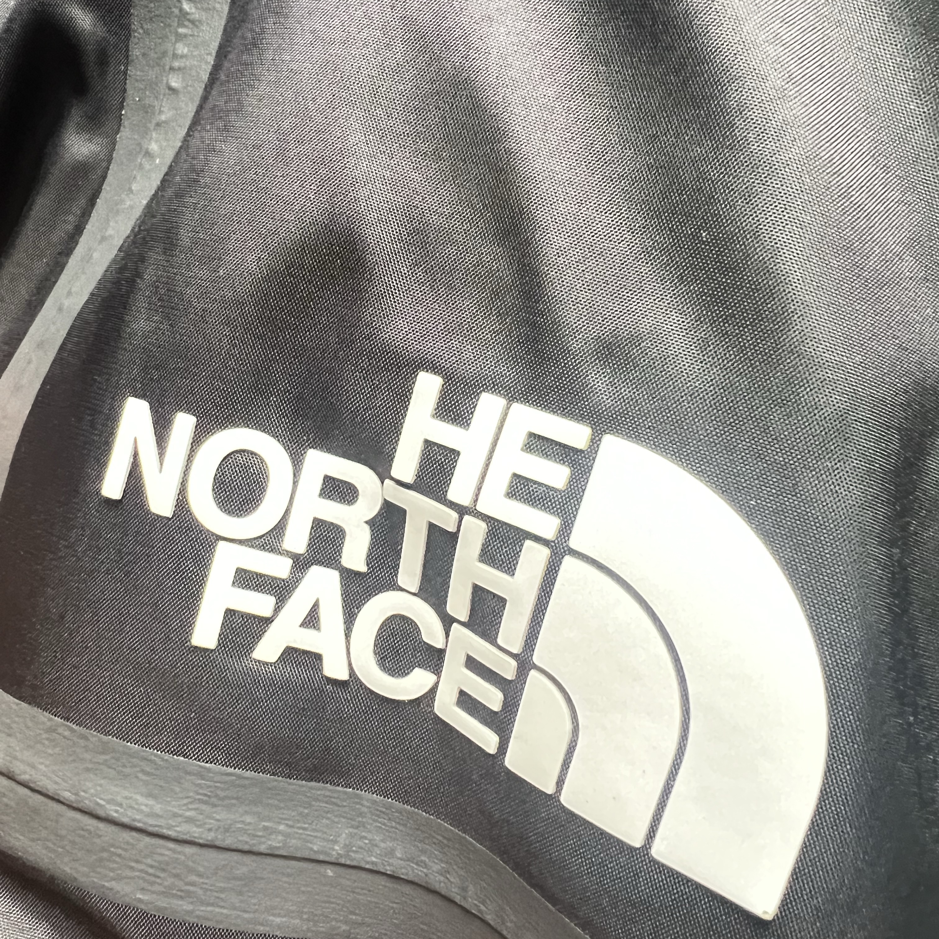 Supreme x The North Face Summit Series Outer Tape Seam Jacket Black - 21SS 착용 스타일 - 1